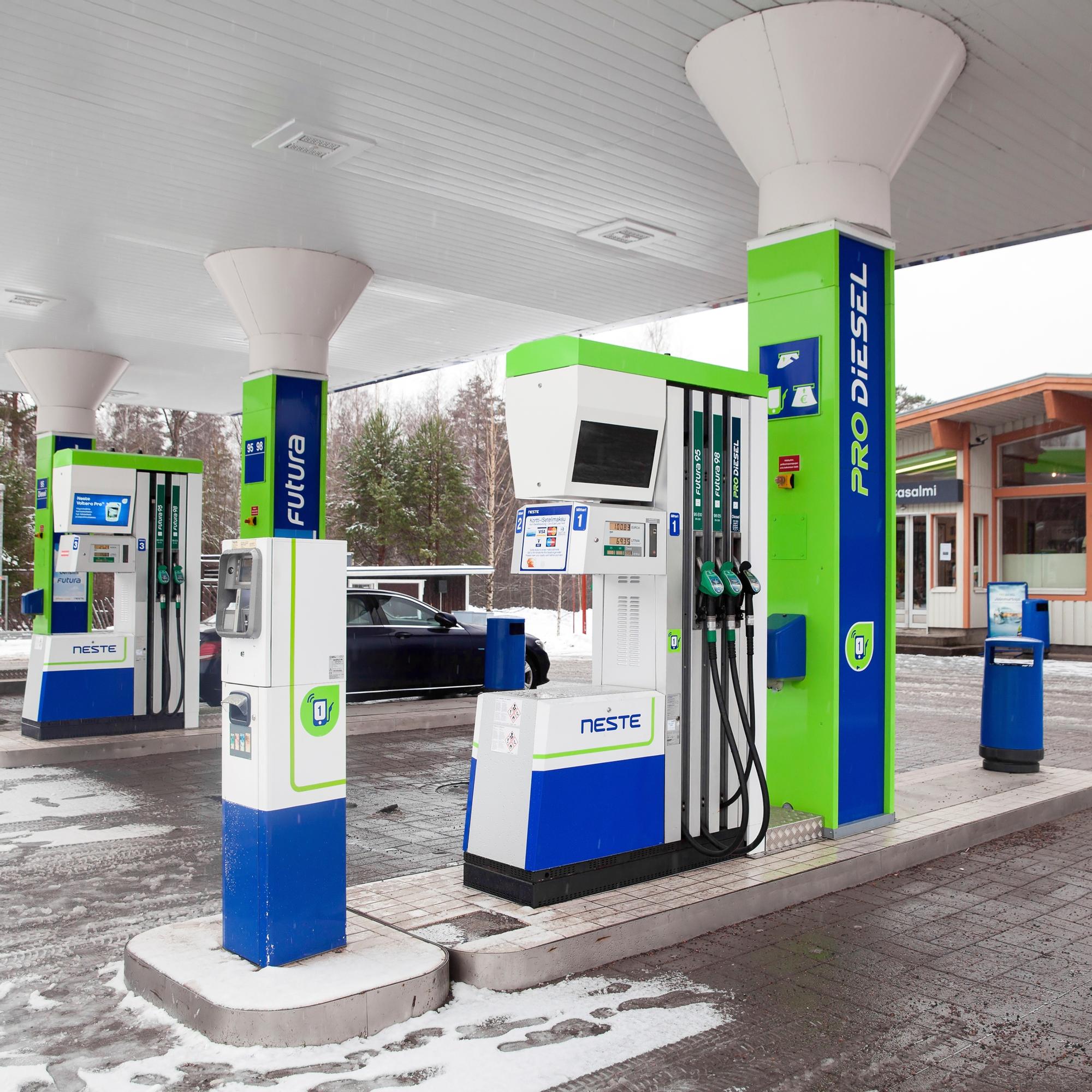 ”Edessä karut ajat – Nousu ensi vuodenvaihteessa on todella kova”, varoittaa Autoliiton Pasi Nieminen 