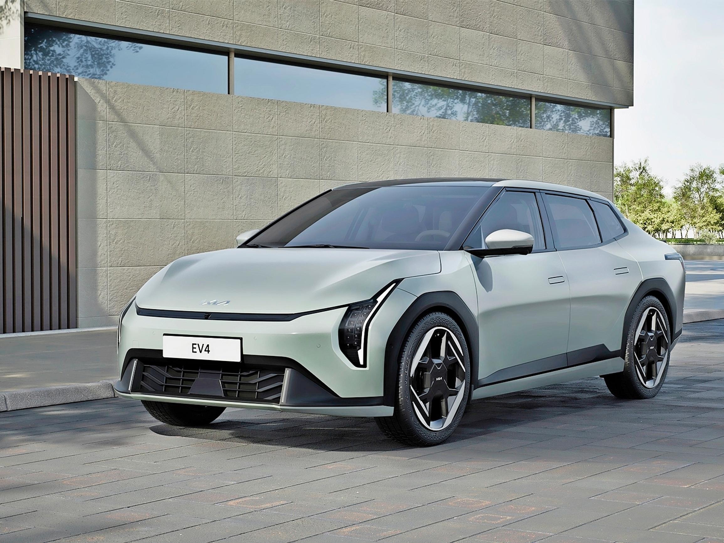 Uusi Kia EV4 Suomeen kahden korimallin voimin – Kompakti EV2 tulossa 2026 – Täyssähköinen PV5 tulee olemaan lajinsa ensimmäinen