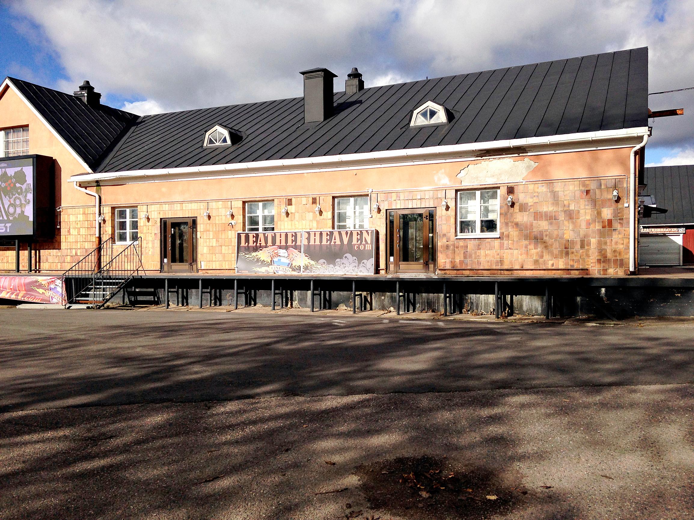 Suvaitseminen on sontaa -someviesti nostatti raivon - "Suomessa tähän ei pitäisi olla varaa"