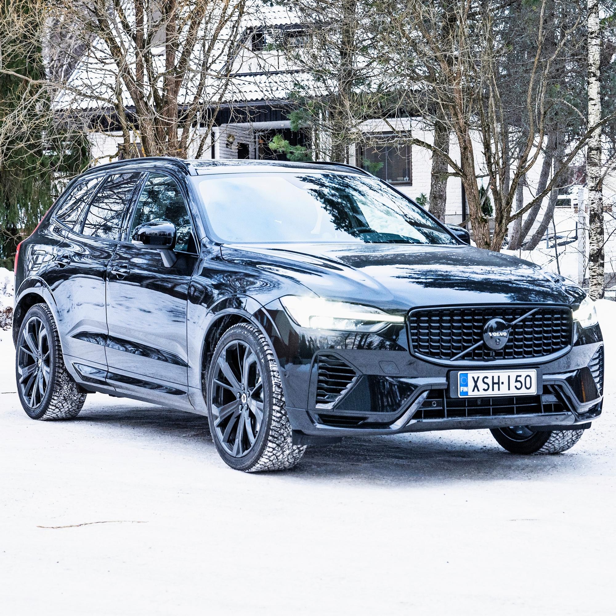 Volvo XC60 T8 Hybrid Black Edition – Suomen suosituin lataushybridi on nyt entistäkin ehompi