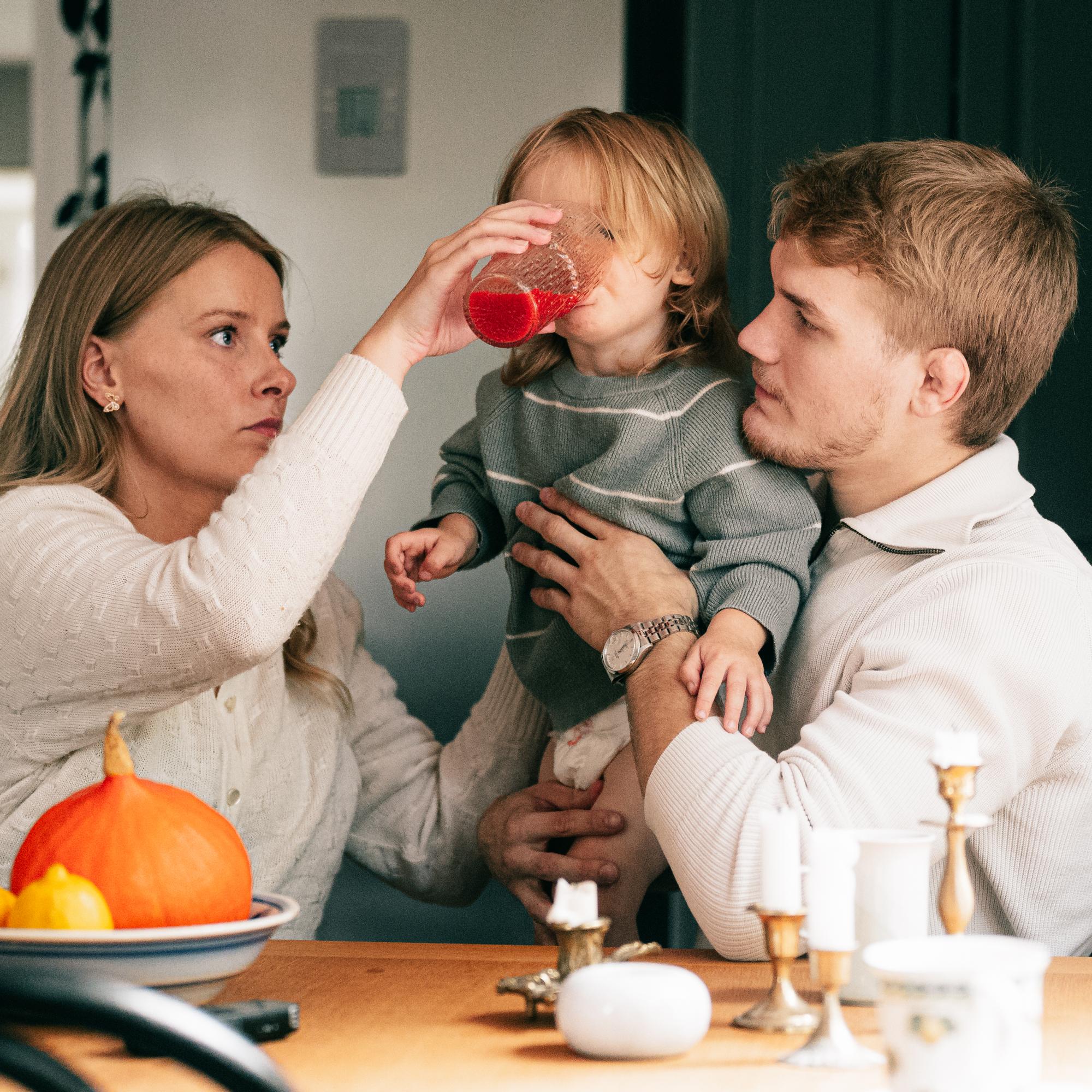 Painija Elmer Mattila, 24, oli juuri valittu MM-kisoihin, kun Elisa-puoliso sai järkyttävän tiedon: ”Pelkäsin, että joudun selittämään pojallemme Eelille, ettei iskä tule kotiin”