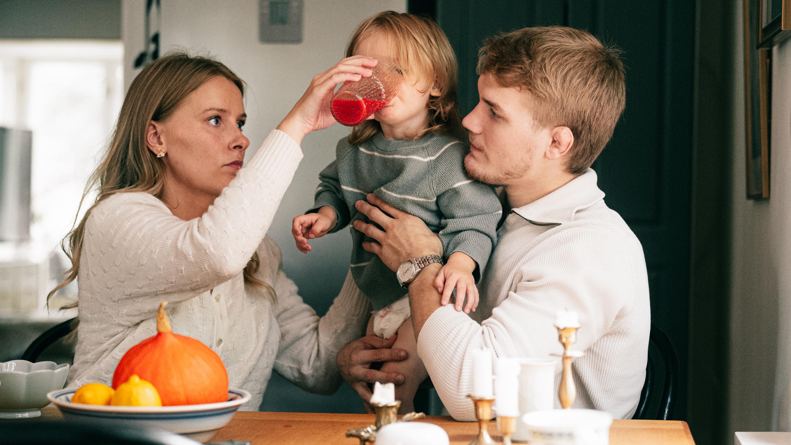 Painija Elmer Mattila, 24, oli juuri valittu MM-kisoihin, kun Elisa-puoliso sai järkyttävän tiedon: ”Pelkäsin, että joudun selittämään pojallemme Eelille, ettei iskä tule kotiin”