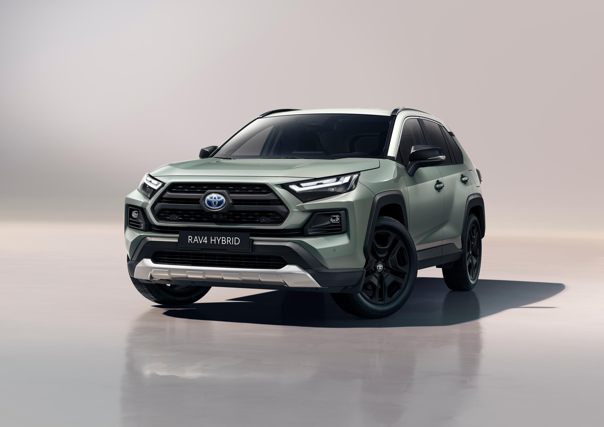 Toyota RAV4 Adventure - seikkaile minne haluat