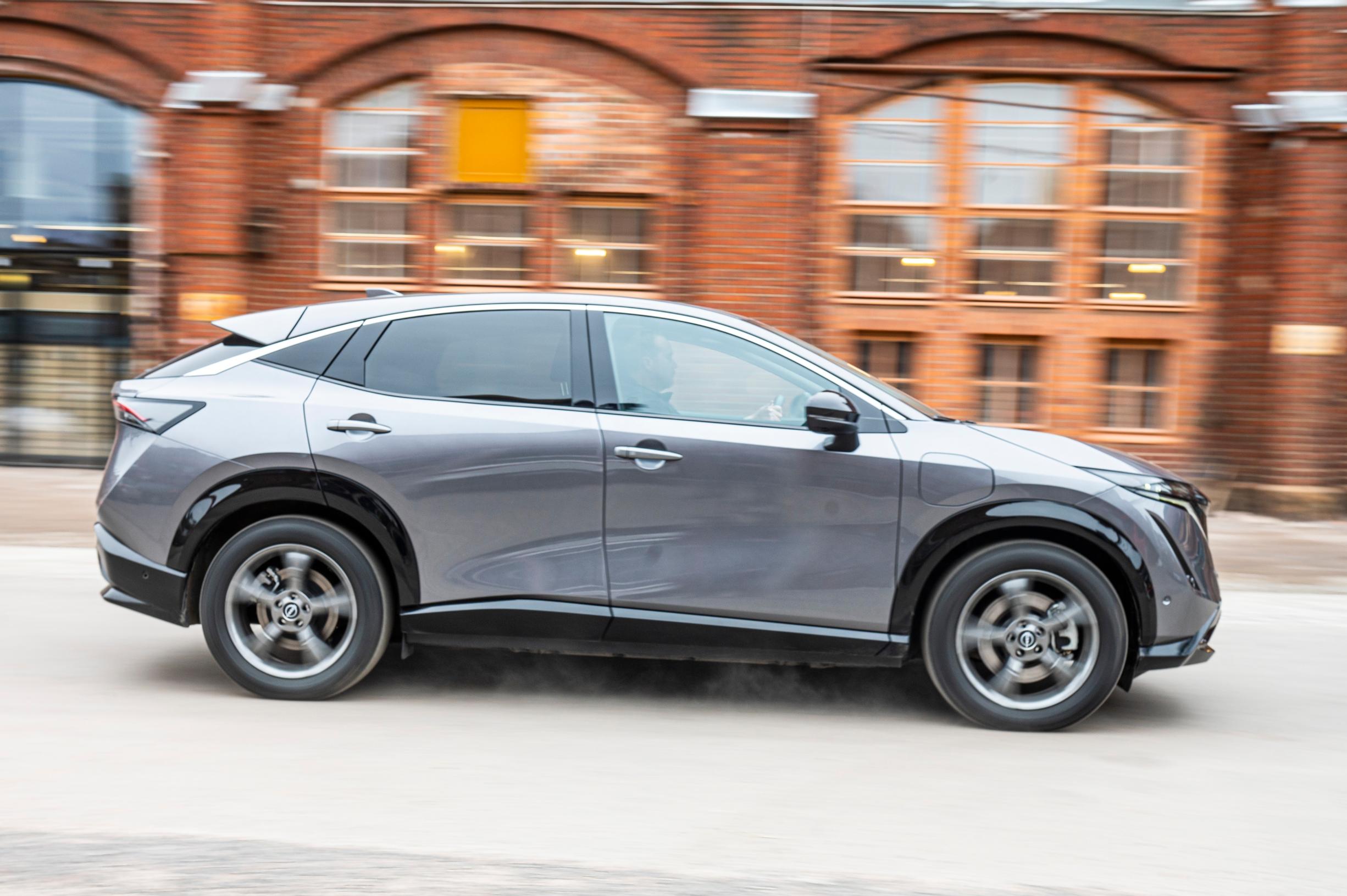 Nissan Ariya 87 kWh FWD Evolve on ajettavuudeltaan sähköauto aikuiseen makuun