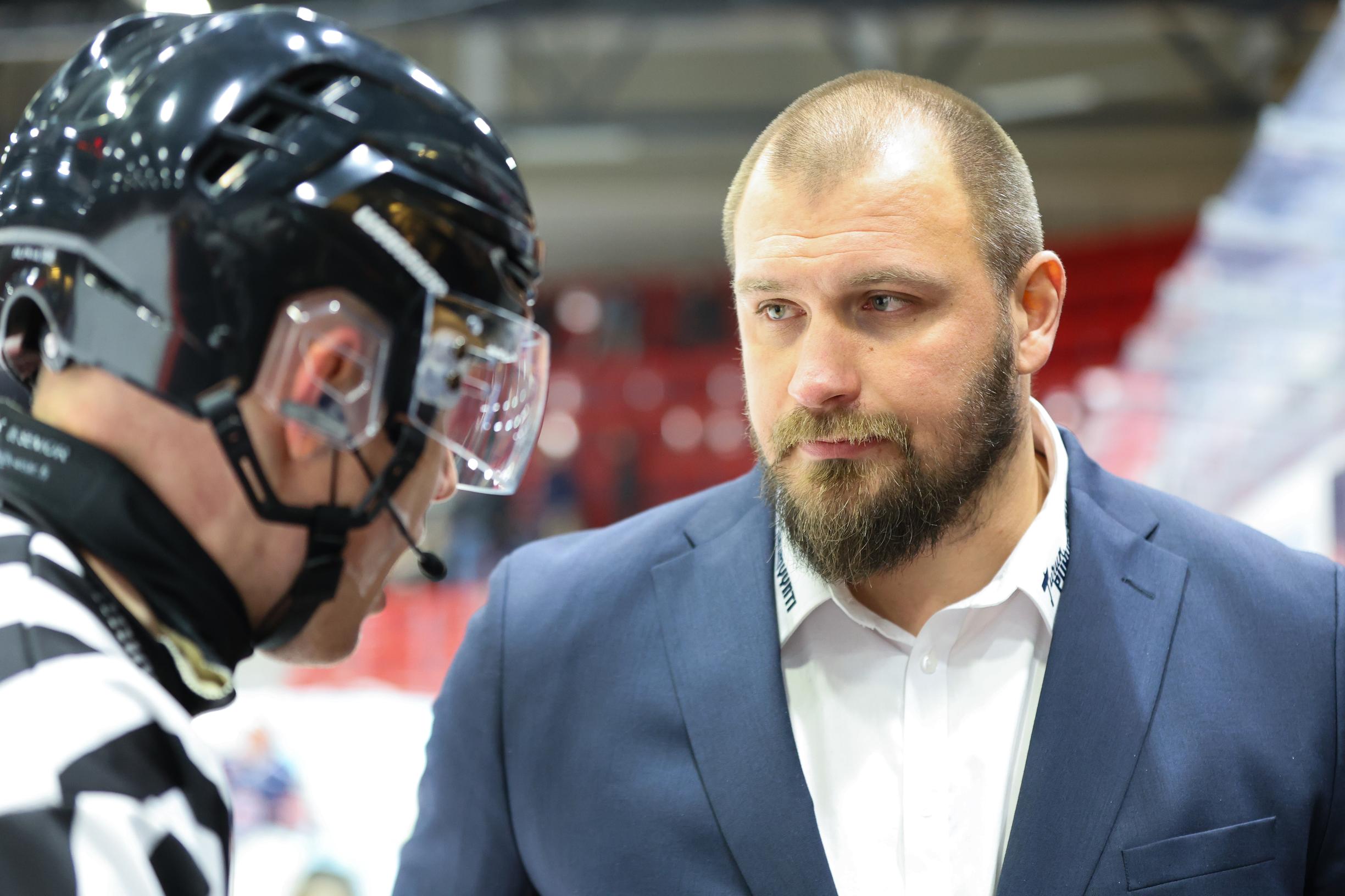 Petteri Sihvonen teilaa Jonne Virtasen debyytin pelissä ja mediaesiintymisissä – "Aivan kuin hän mukamas olisi jo kaiken nähnyt konkari"