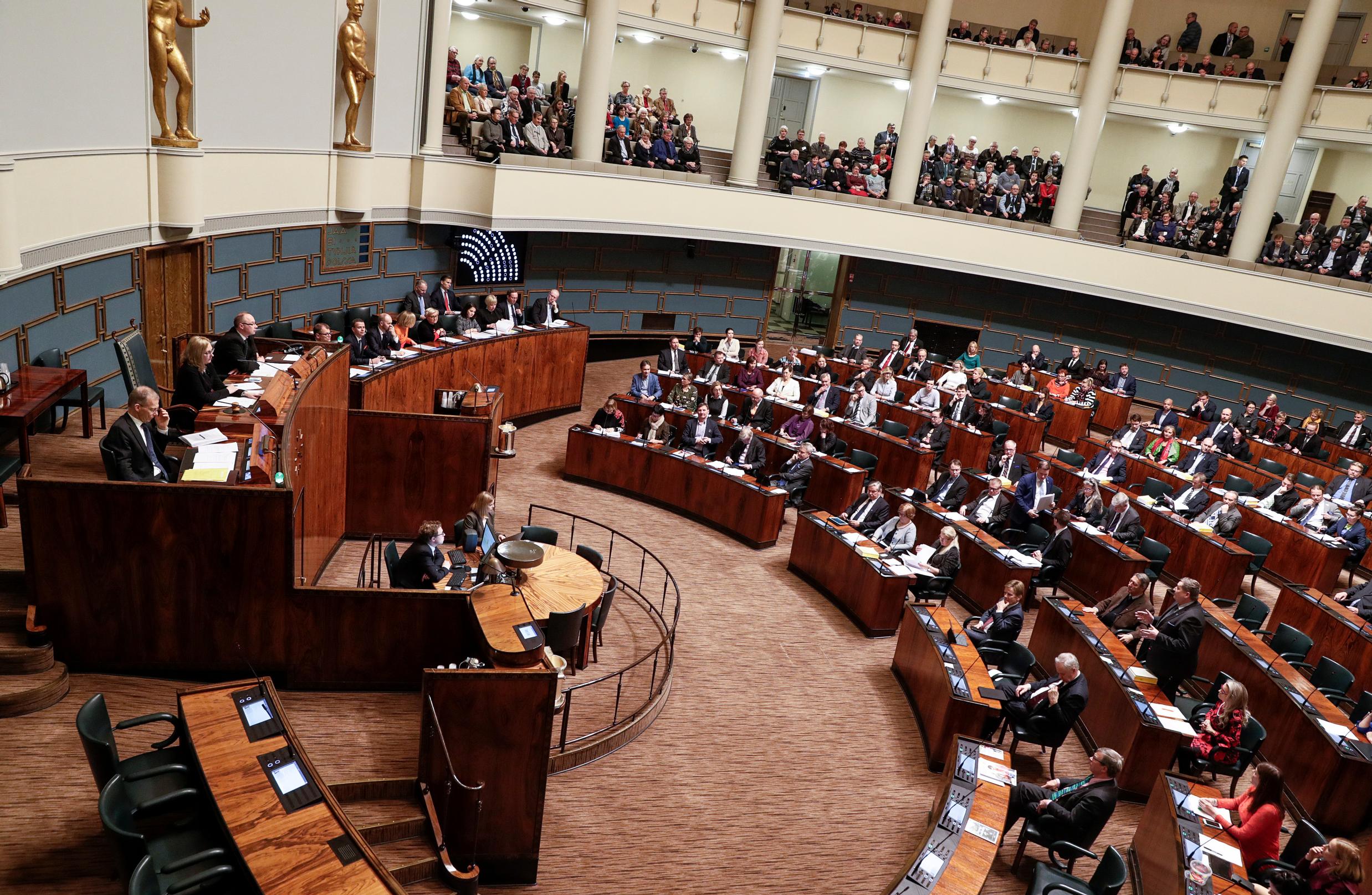 Päivän Apu 18.4.2019: Eduskuntaan valittiin ennätysmäärä naisia – jututimme heistä nuorinta
