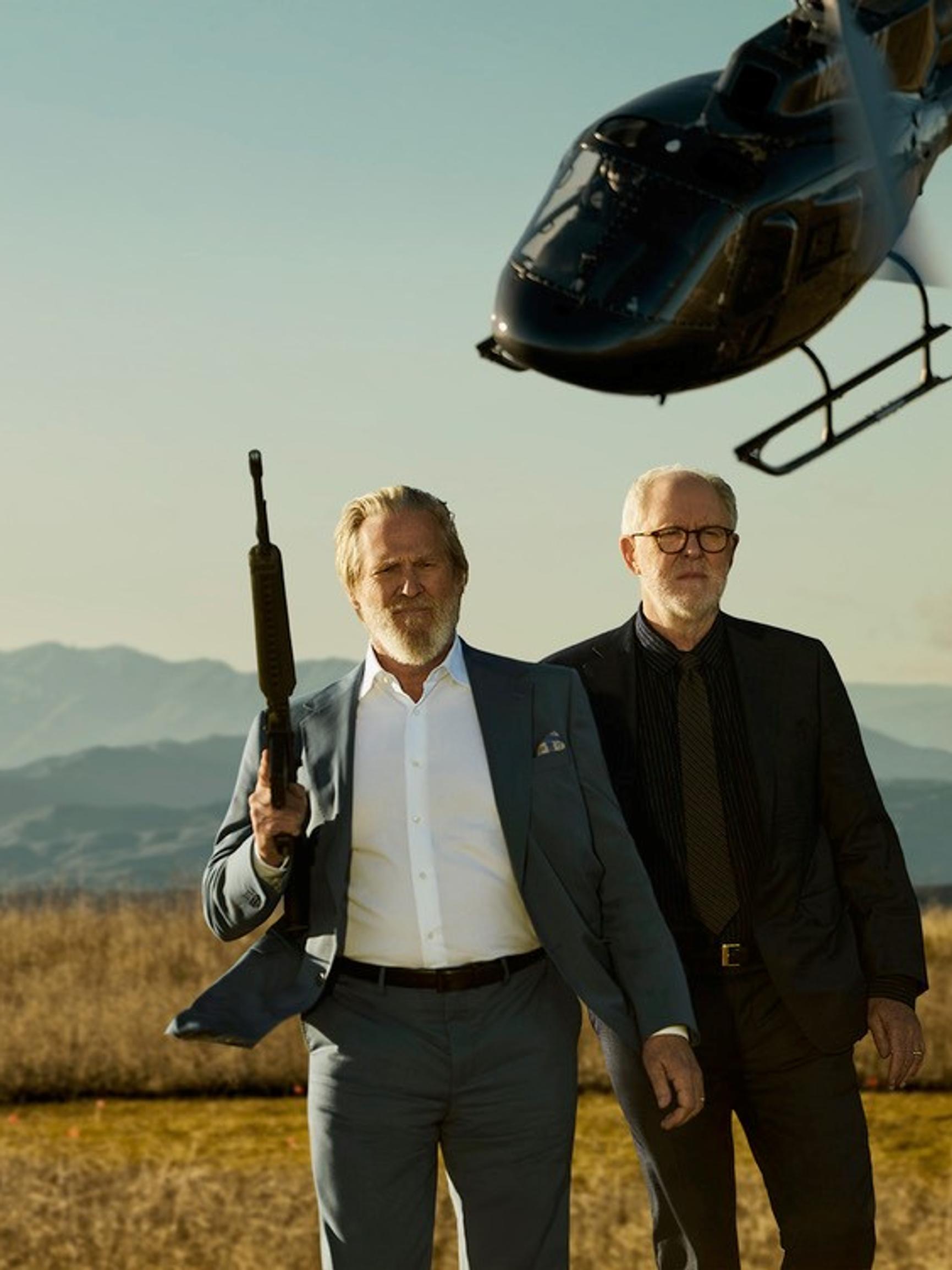 Jeff Bridges ja John Lithgow Afganistanissa – The Old Man tirisee äijä-actionia, vaikka ikämiesten taistelutaidot eivät vakuutakaan