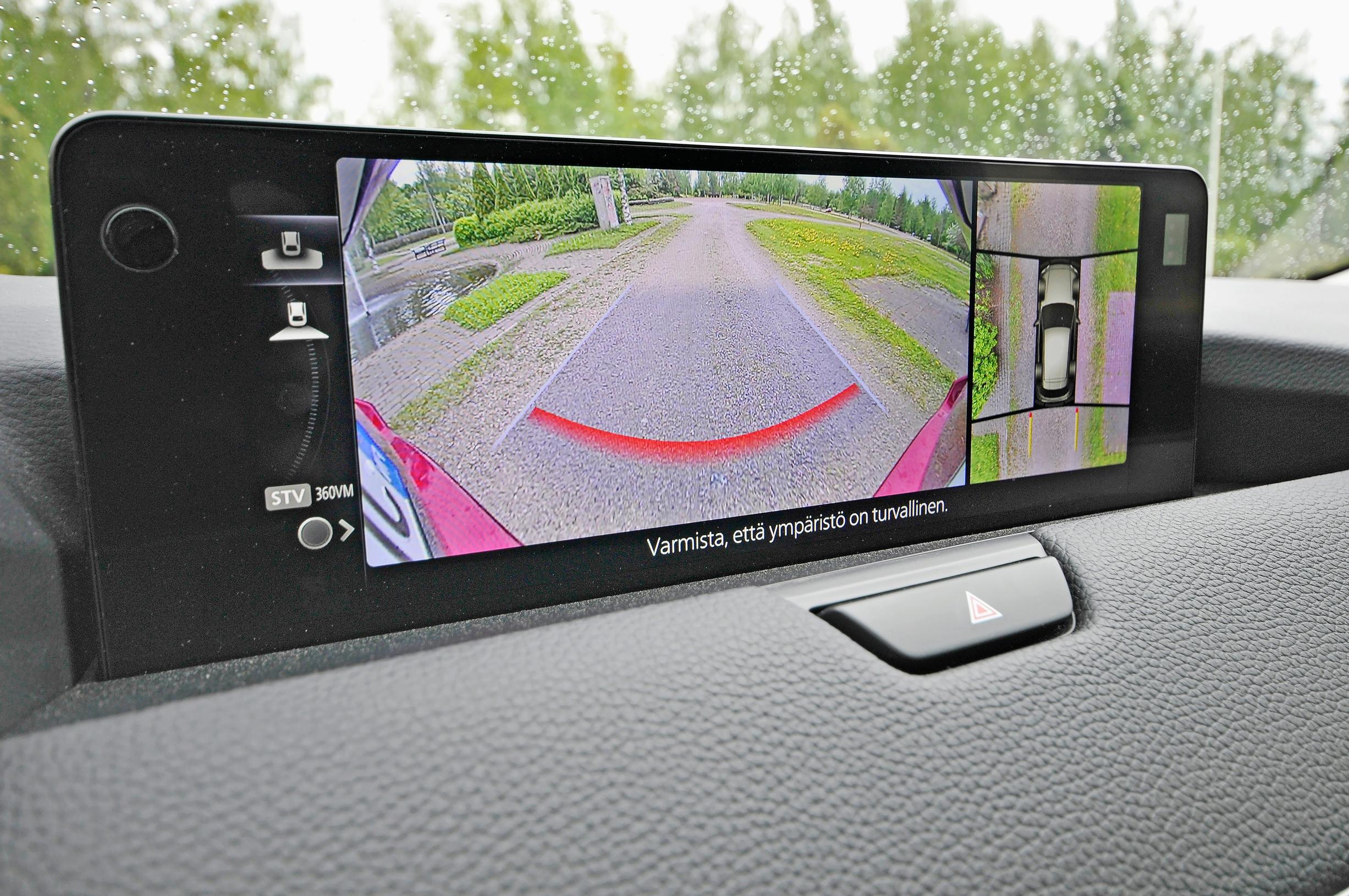 Mazda CX-60:n kojelautanäyttö toimii poikkeuksellisesti kosketusnäyttönä vain CarPlayta tai Android Autoa käytettäessä.
