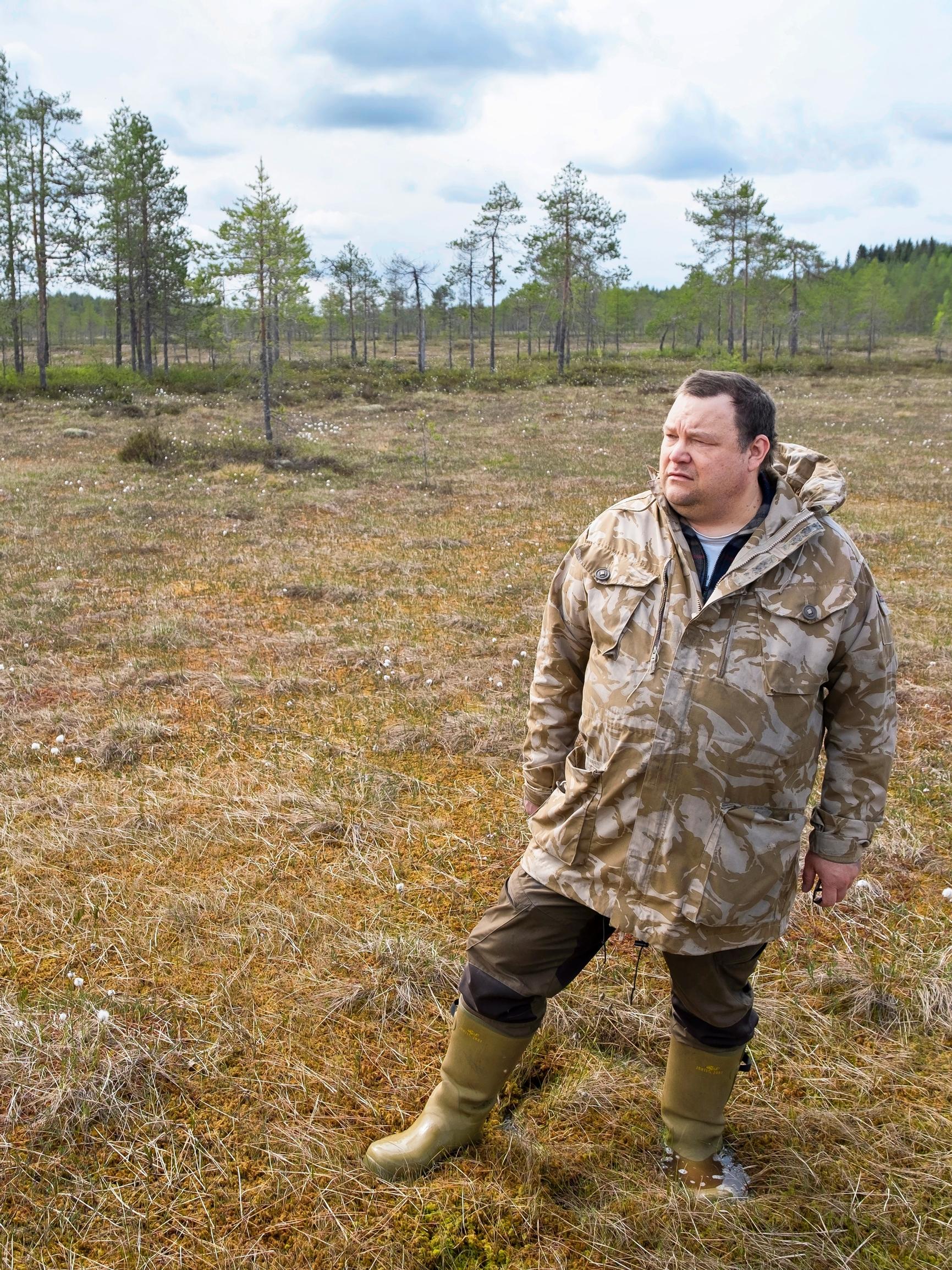  Pohjoiskarjalaisten soiden laidalta Washingtoniin – Tero Mustonen on ilmastotutkija ja luonnon ennallistaja, jonka puheita kuuntelevat maailman mahtavatkin