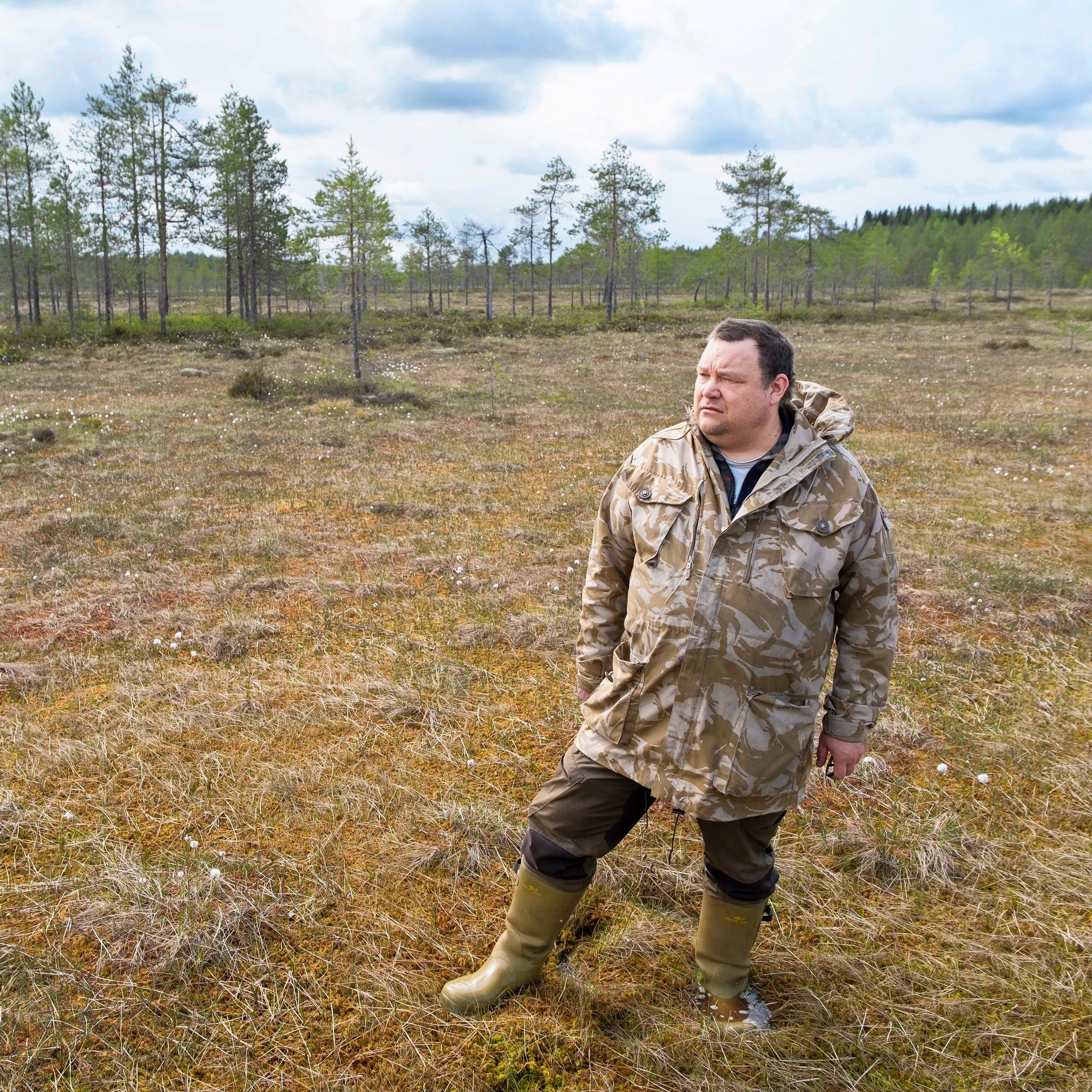  Pohjoiskarjalaisten soiden laidalta Washingtoniin – Tero Mustonen on ilmastotutkija ja luonnon ennallistaja, jonka puheita kuuntelevat maailman mahtavatkin