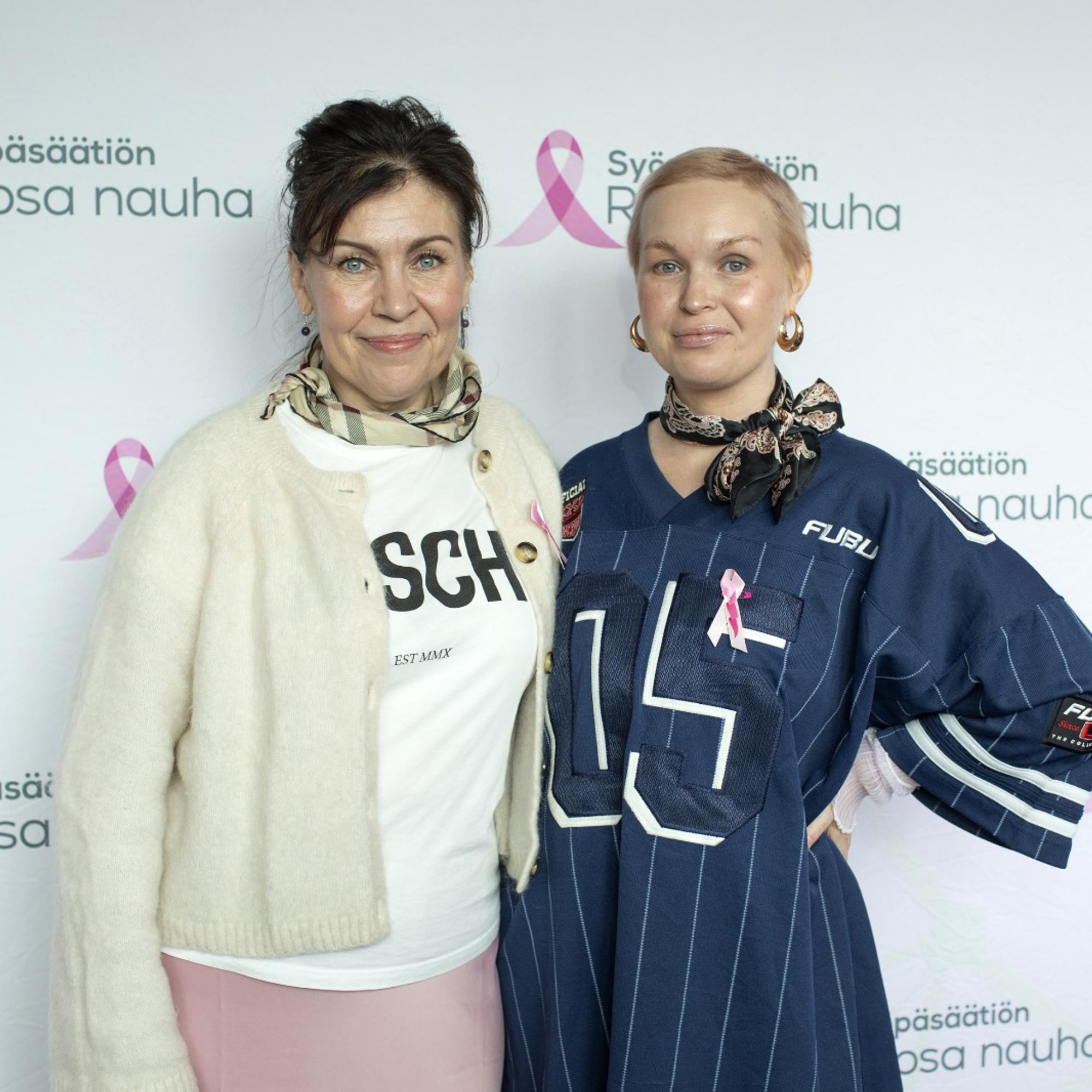 Anna Hanski on ollut syöpää sairastavan Nenna-tyttärensä mukana joka lääkärikäynnillä: ”Äidin tarvitsevuus on lisääntynyt”