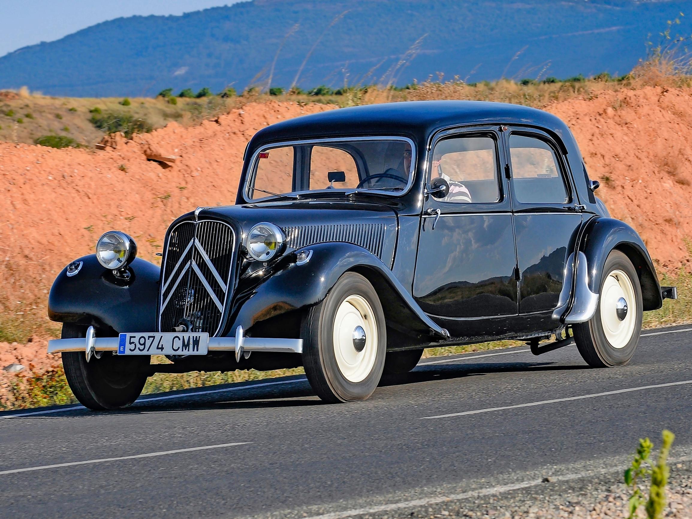 Ranskan, Italian ja Espanjan kuolemattomat kaunottaret – Nämä legendaariset klassikkoautot eivät unohdu