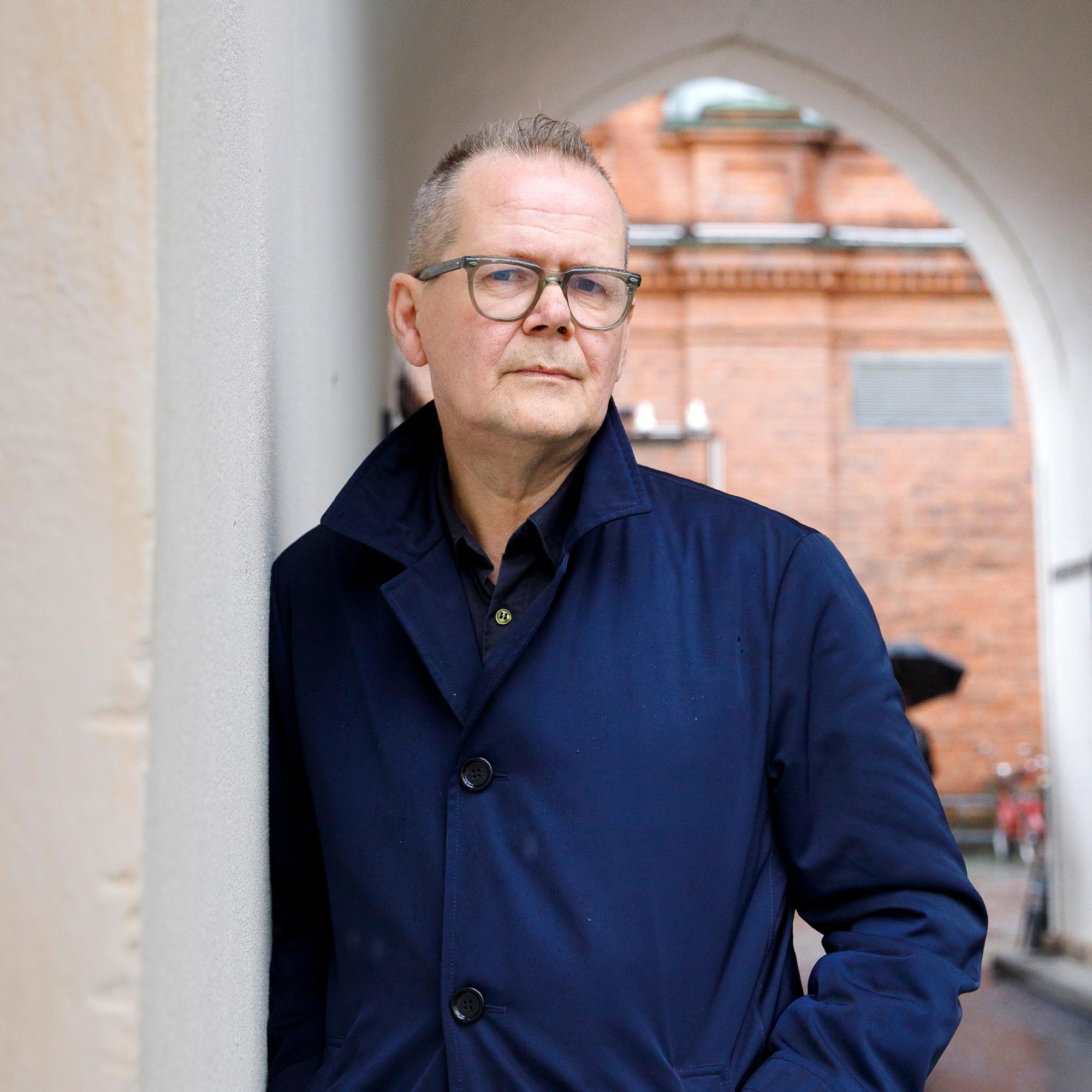 Kari Hotakainen vähensi työntekoa ja raivasi aikaa lapsenlapselleen: ”Jos leikki on lapsen työ, niin se on samalla myös isovanhemman harrastus”