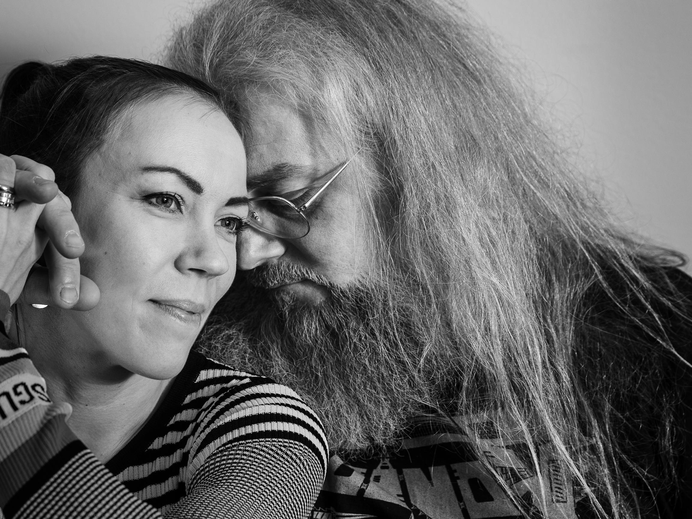 Iskutkin kestävä rakkaus: Inga Magga ja Marko Annala – ”Se tunne on kuin kevättä rinnassa – kun katsoo toista iho kananlihalla”