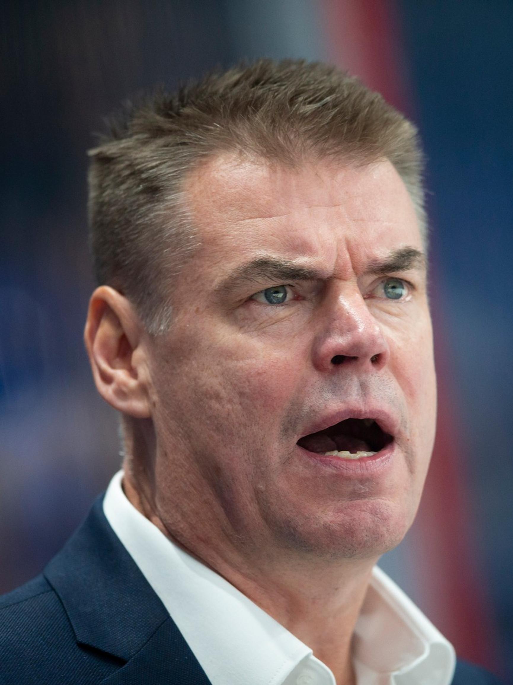 Raimo Helminen luotsaa Nuoria Leijonia MM-kisoihin, mutta olisiko hän parempi apuvalmentaja?