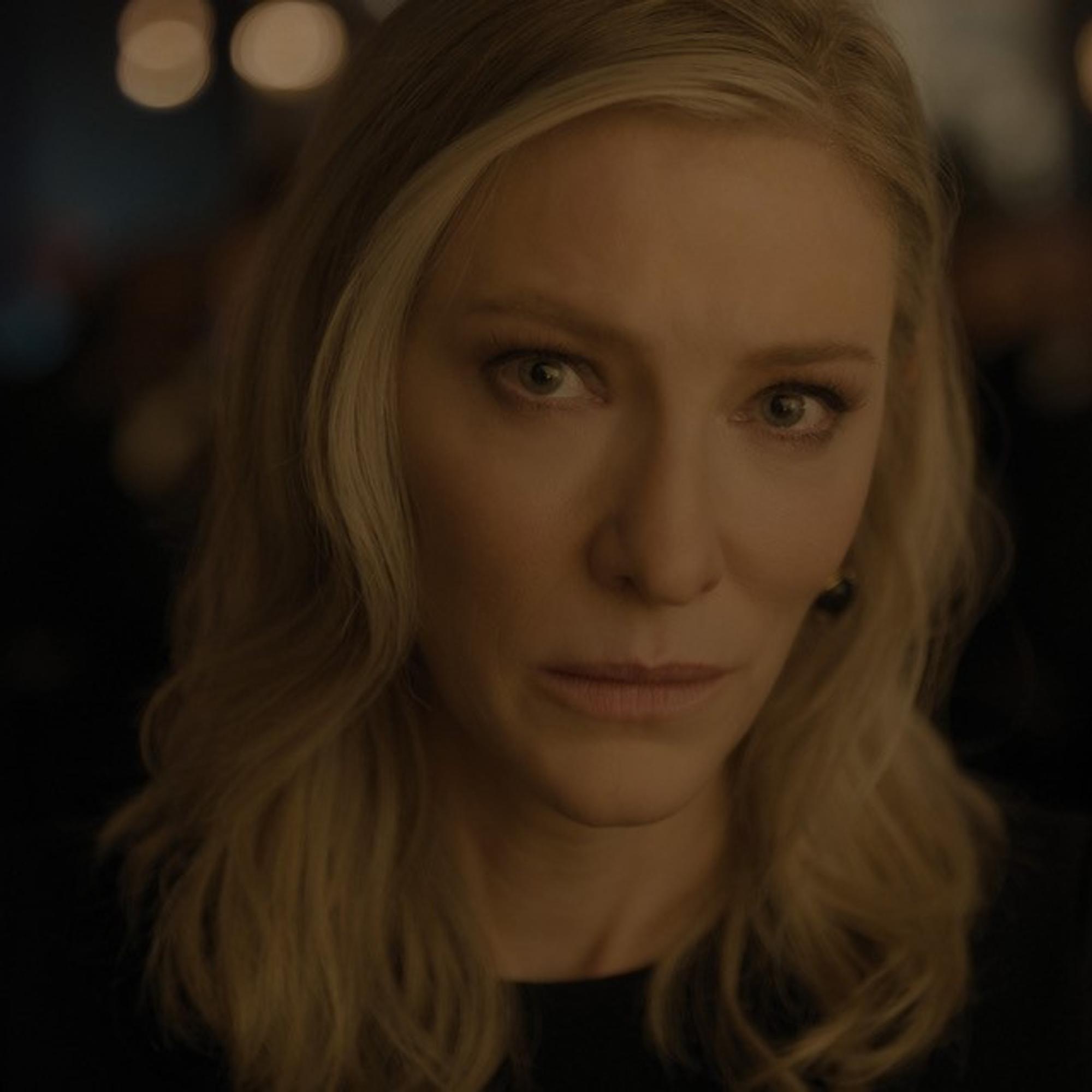 Cate Blanchettin ja Kevin Klinen kostodraama on syksyn hienoin sarjauutuus, jonka psykologinen jännitys nousee tavanomaisten rikossarjojen yläpuolelle