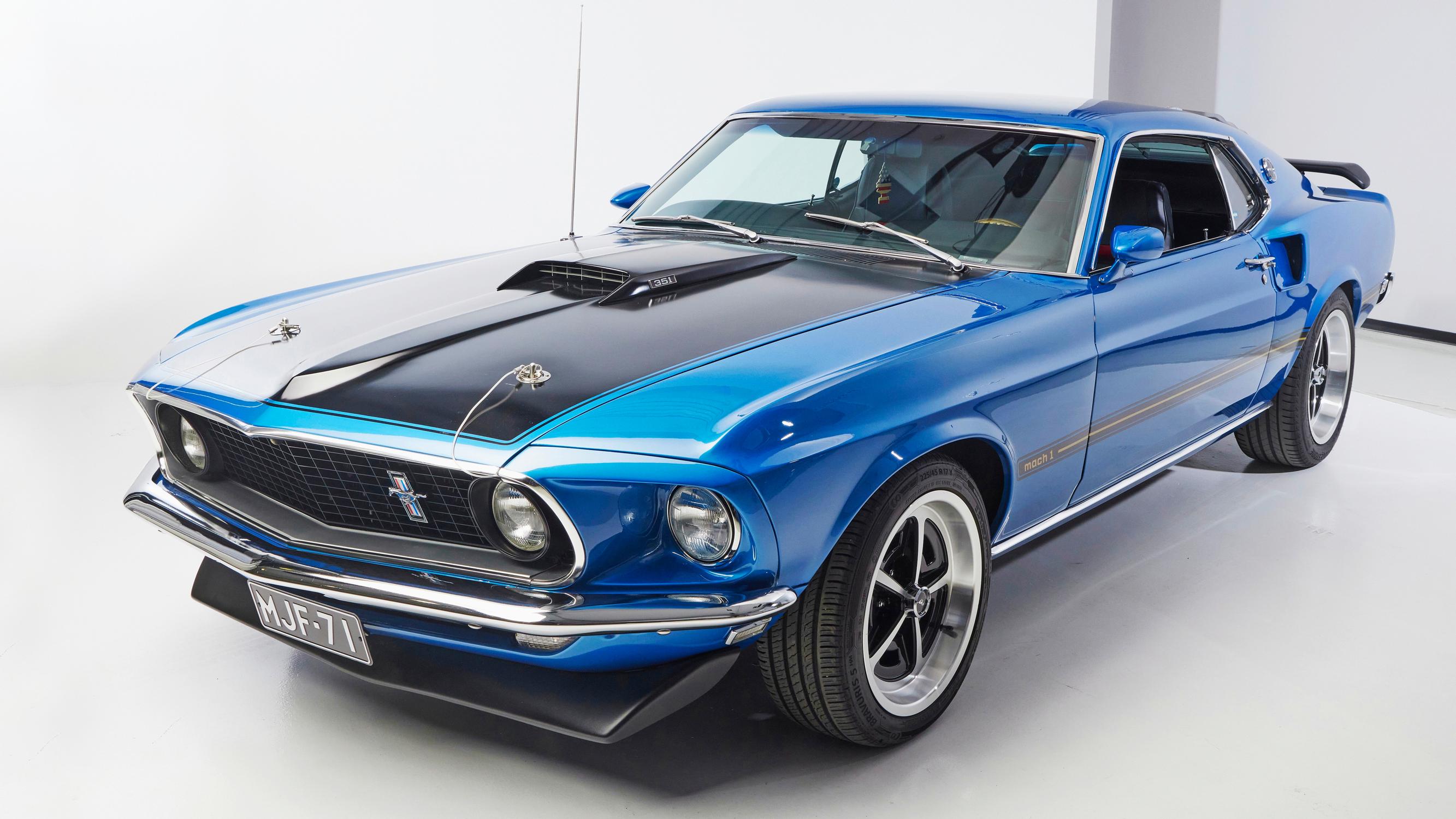 Ford Mustang Fastback Mach 1 vm. 1969 rakennettiin täysin uudelleen tyhjään koriin – Näin syntyi 5,8 litran V8:lla varustettu erikoismalli, jossa riittää potkua