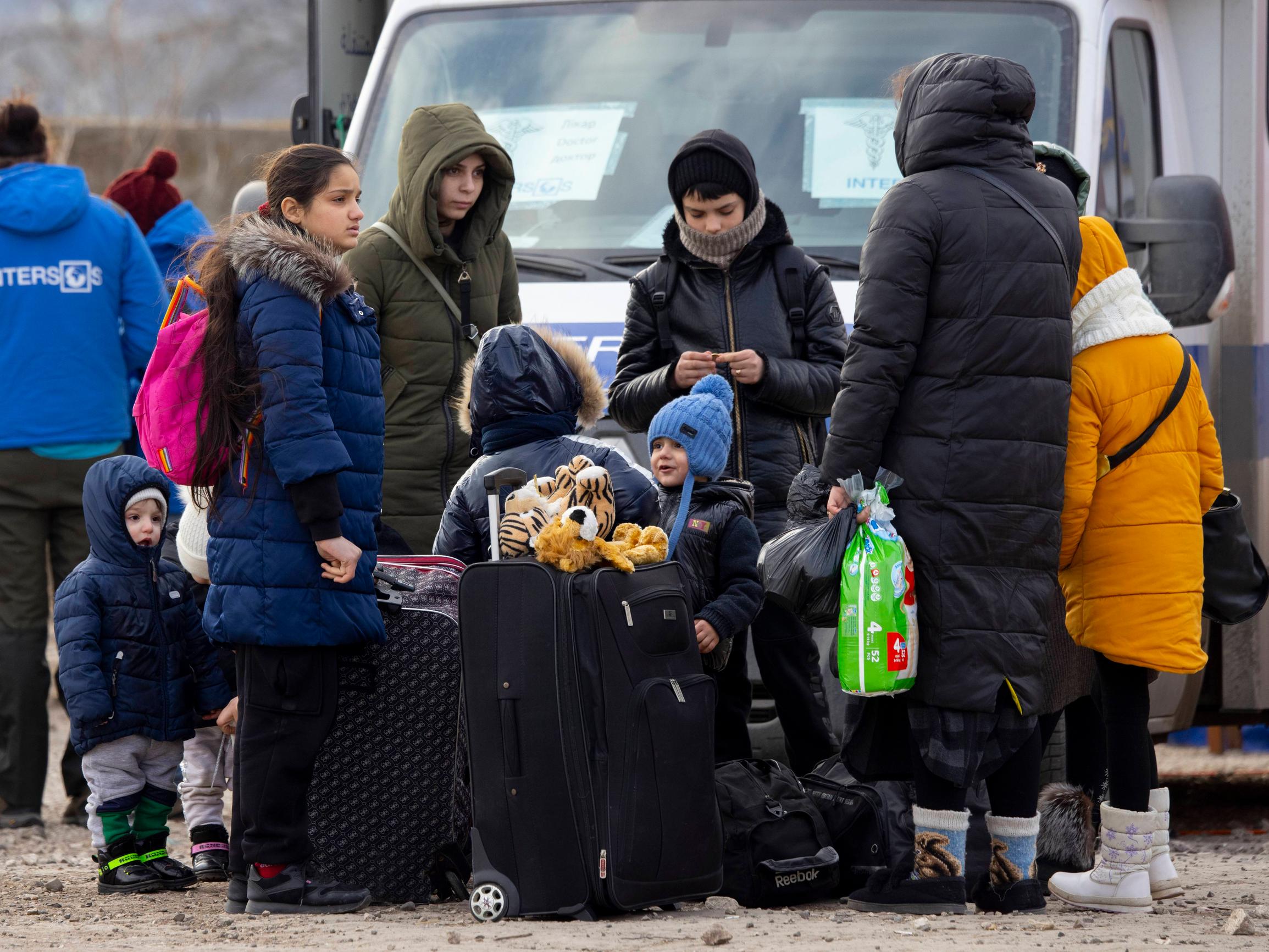 Mikä Ukrainan pakolaisia odottaa Euroopassa? Apu selvitti: Puolaan voi jäädä yli miljoona – Suomi varautuu kymmeniin tuhansiin