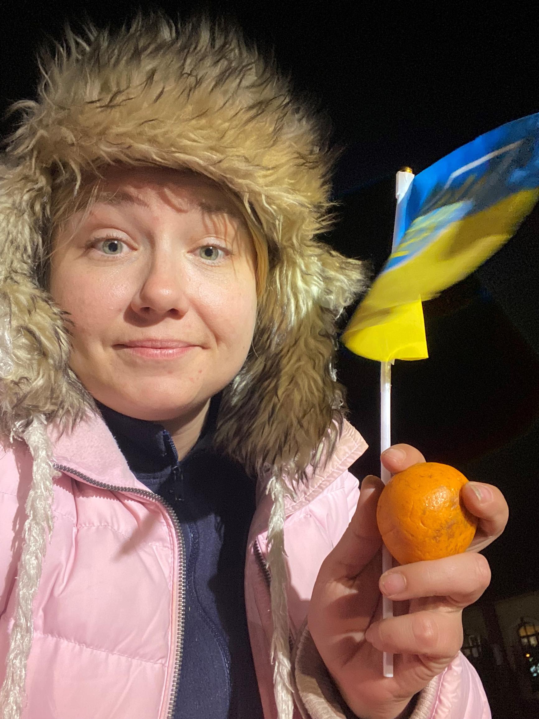 Laura Salonen matkusti Ukrainaan ja toi pakolaisia Suomeen