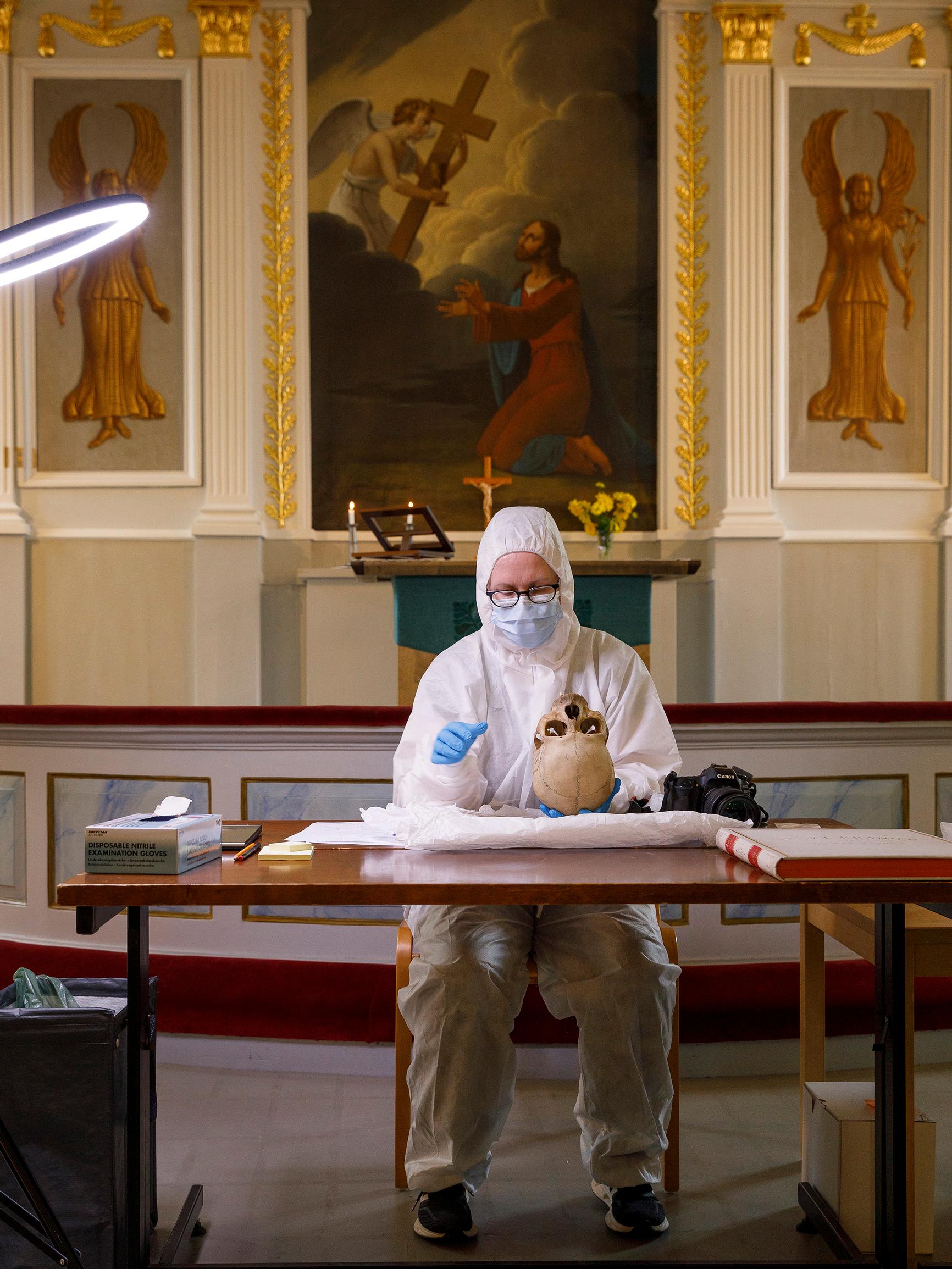 Ruotsista palautettujen pääkallojen yllätyskäänne: Museo säilyttää tuntemattomat pääkallot toistaiseksi, kunnes tutkimukset on tehty