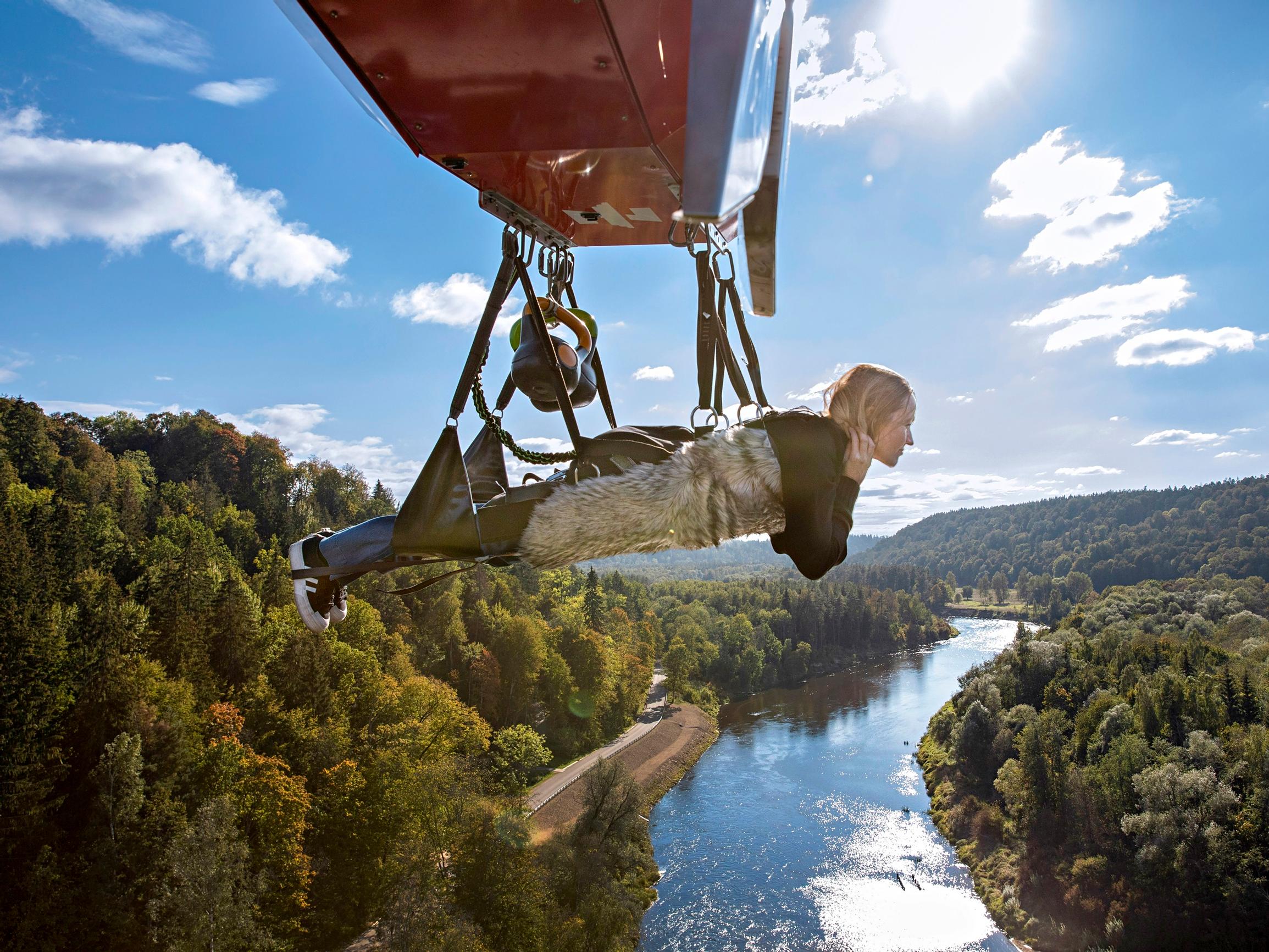 Tällainen on ”Latvian Sveitsi” – Sigulda tarjoaa hurjapäisiä huveja, linnoja ja Baltian suurimman luolan