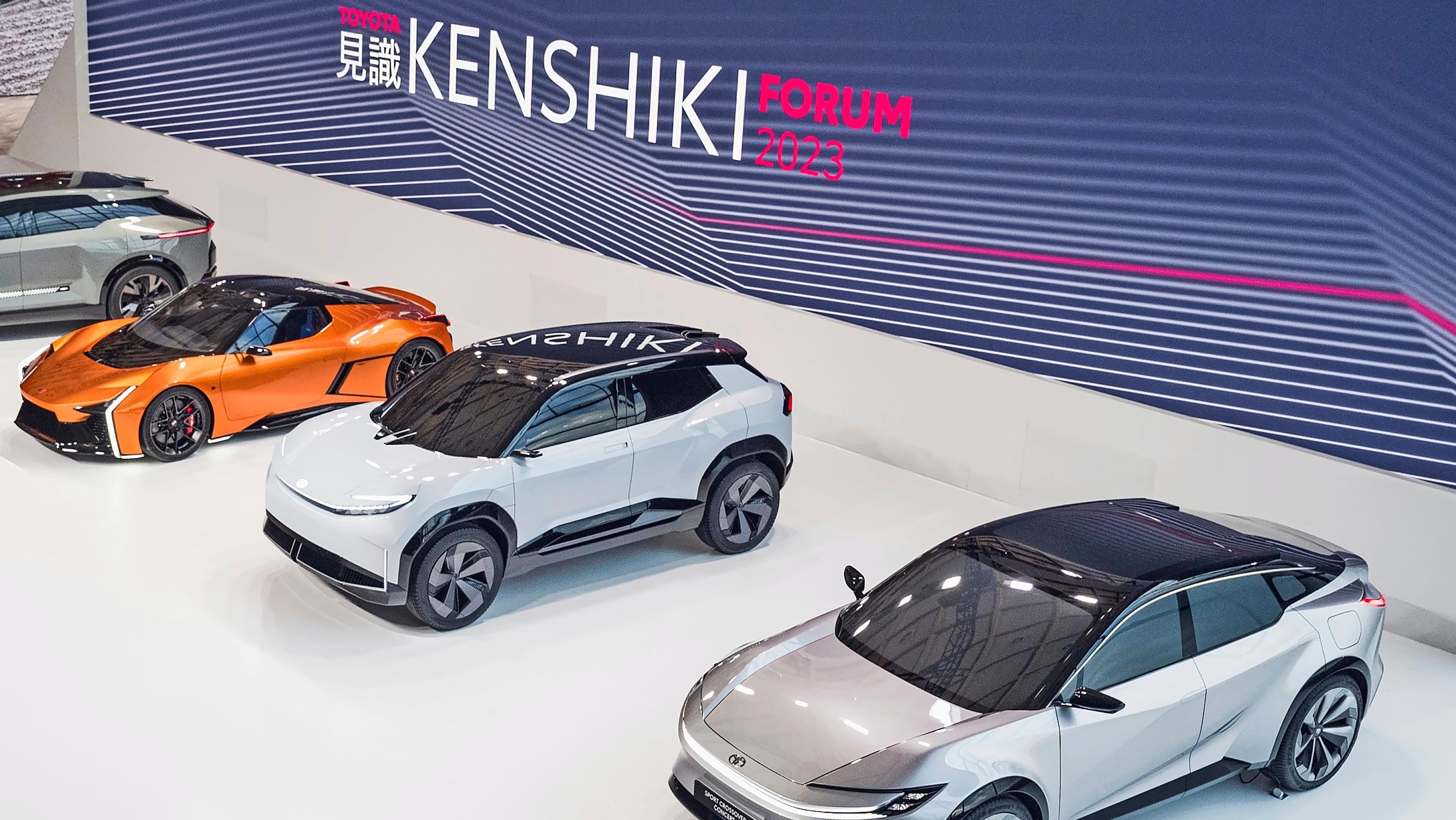 Toyotan tulevaisuus on hybridejä ja ennen pitkää myös sähköautoja – Tältä se näyttää