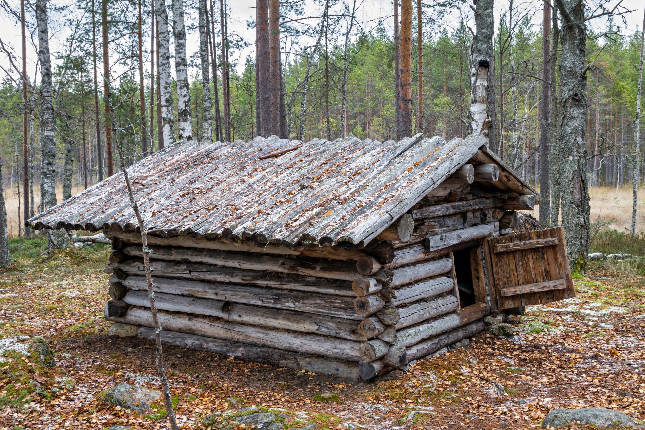 Kauluksen niittysauna Salamajärven kansallispuistossa