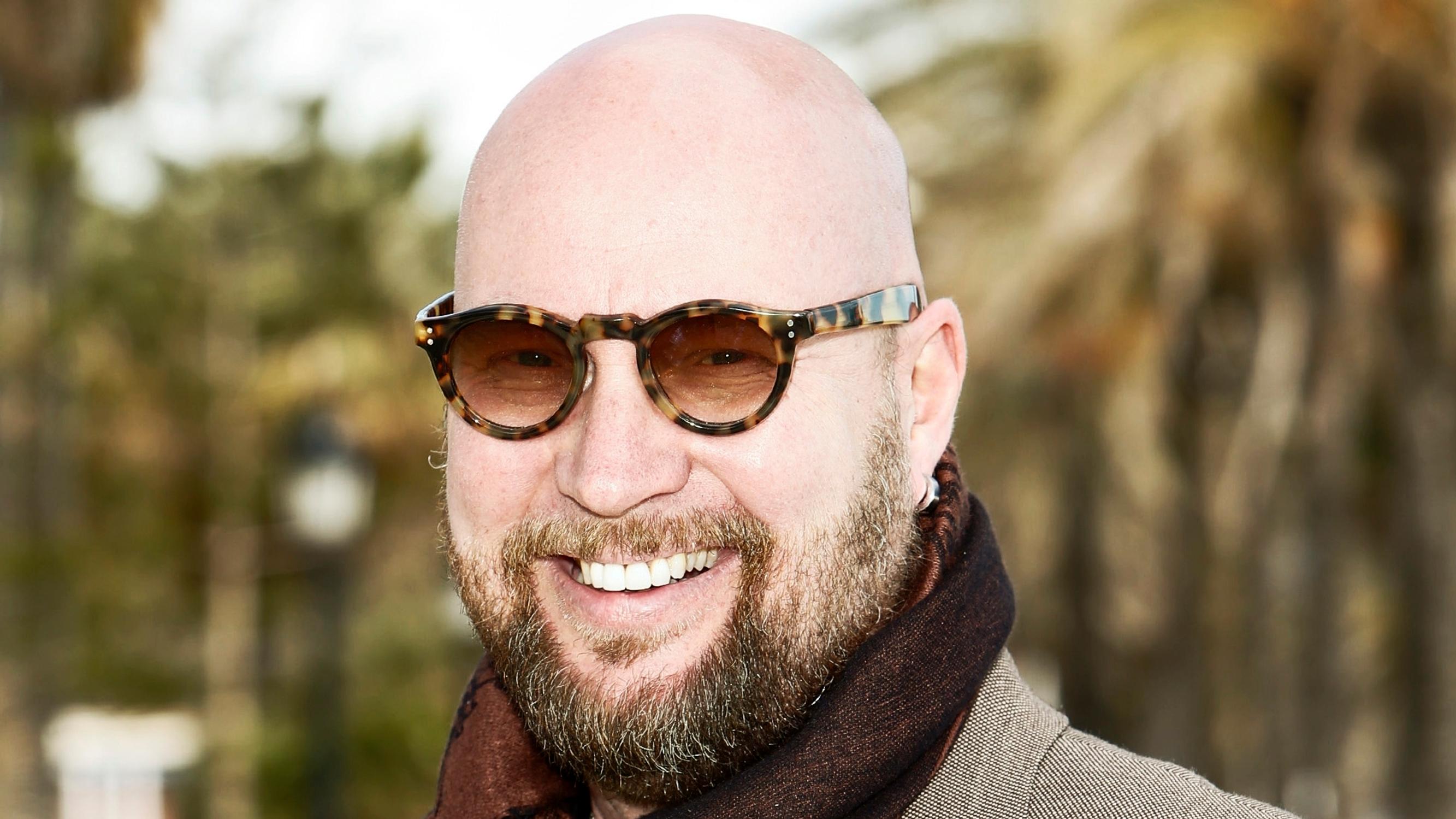 Juha Vuorinen myöntää olevansa herkkis: ”Olen pennusta asti rakastanut kaikenlaista paijaamista ja hyvänä pitoa”