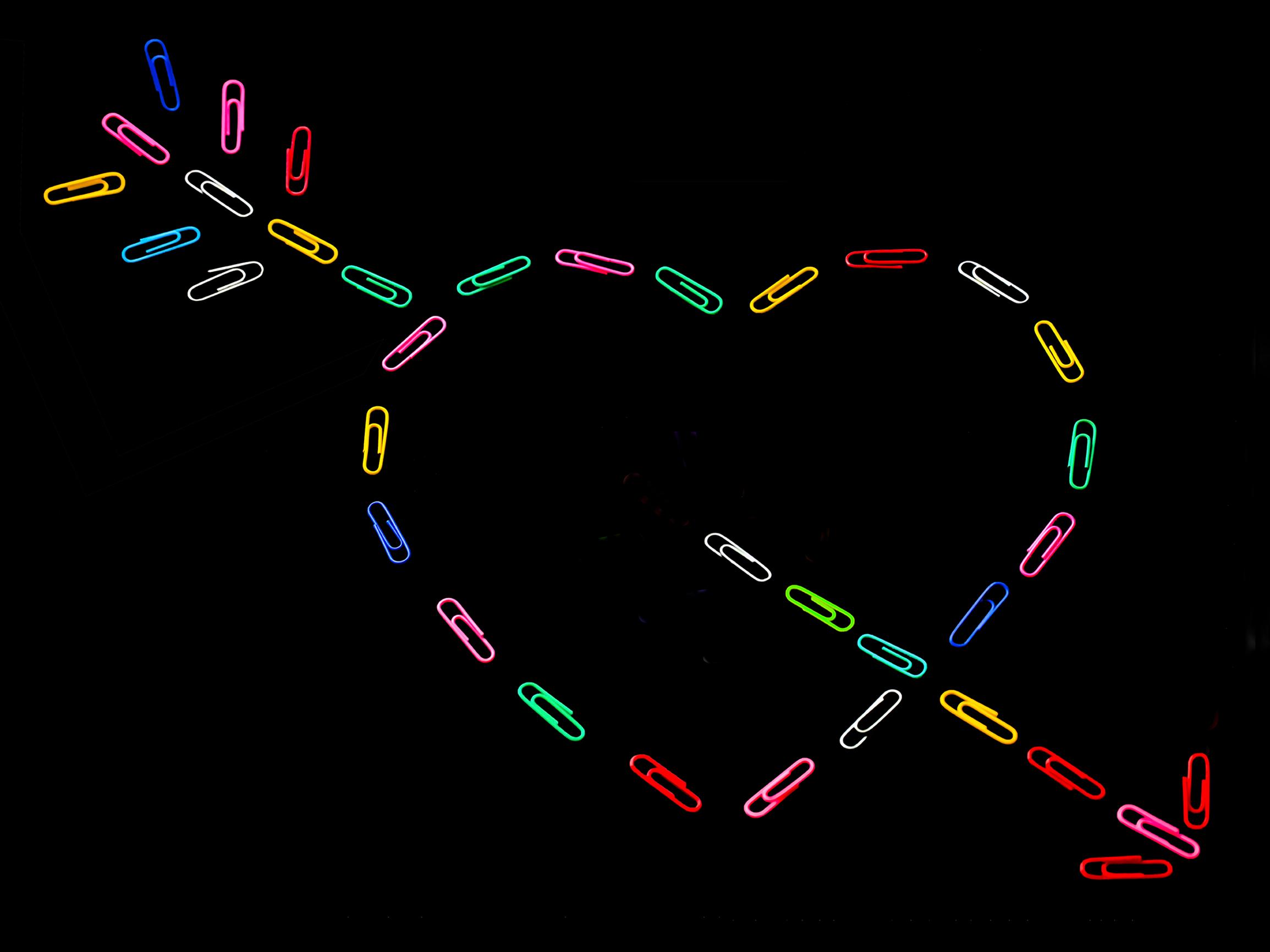 Moni ihastuu, rakastuu tai pettää puolisoaan työpaikalla – Työpaikat eivät kuitenkaan halua puhua asiasta