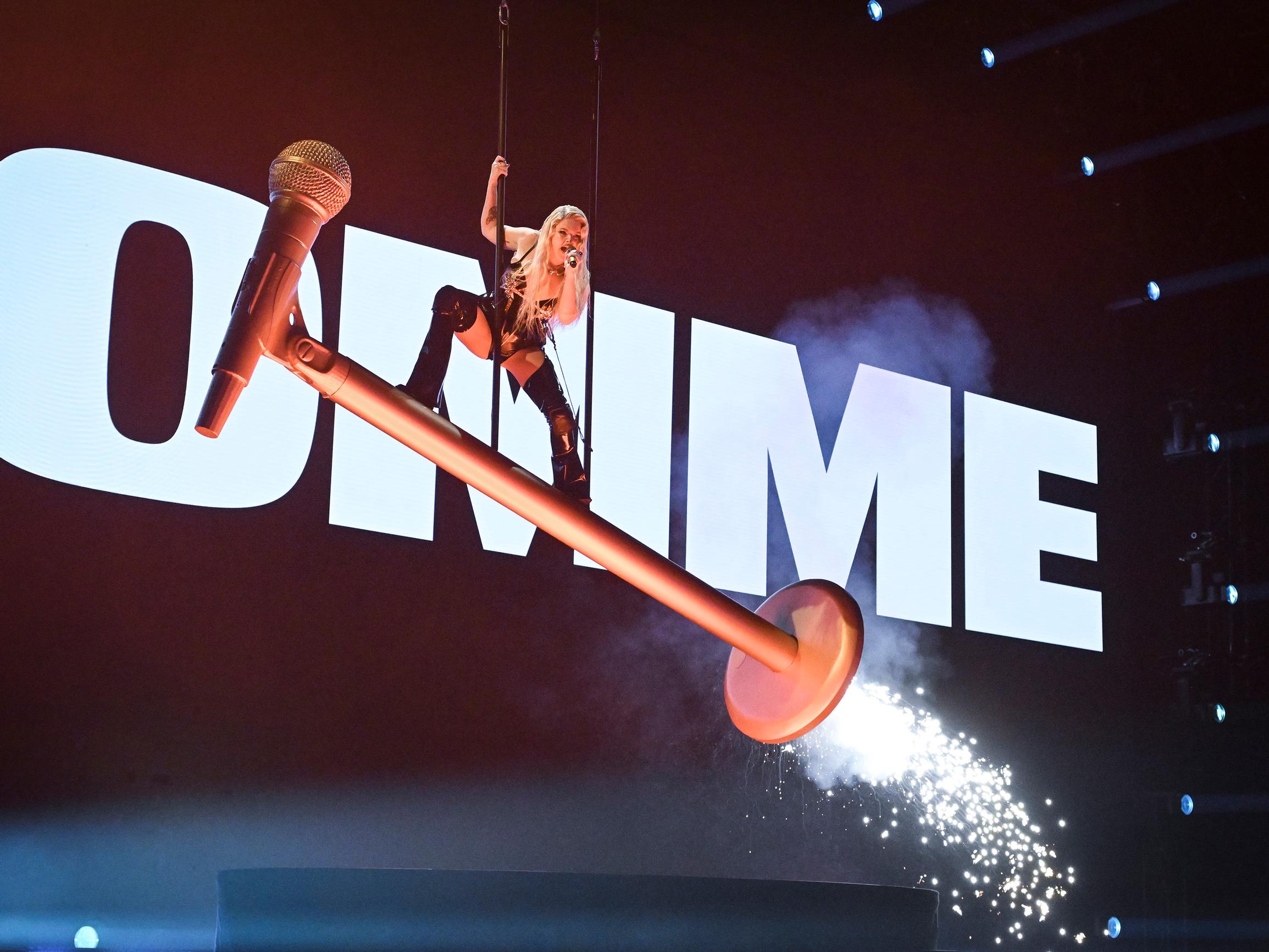 Erika Vikman ja KAJ Euroviisujen finaaliin – Suomella historiallinen mahdollisuus – Katso tästä finaalin aikataulu