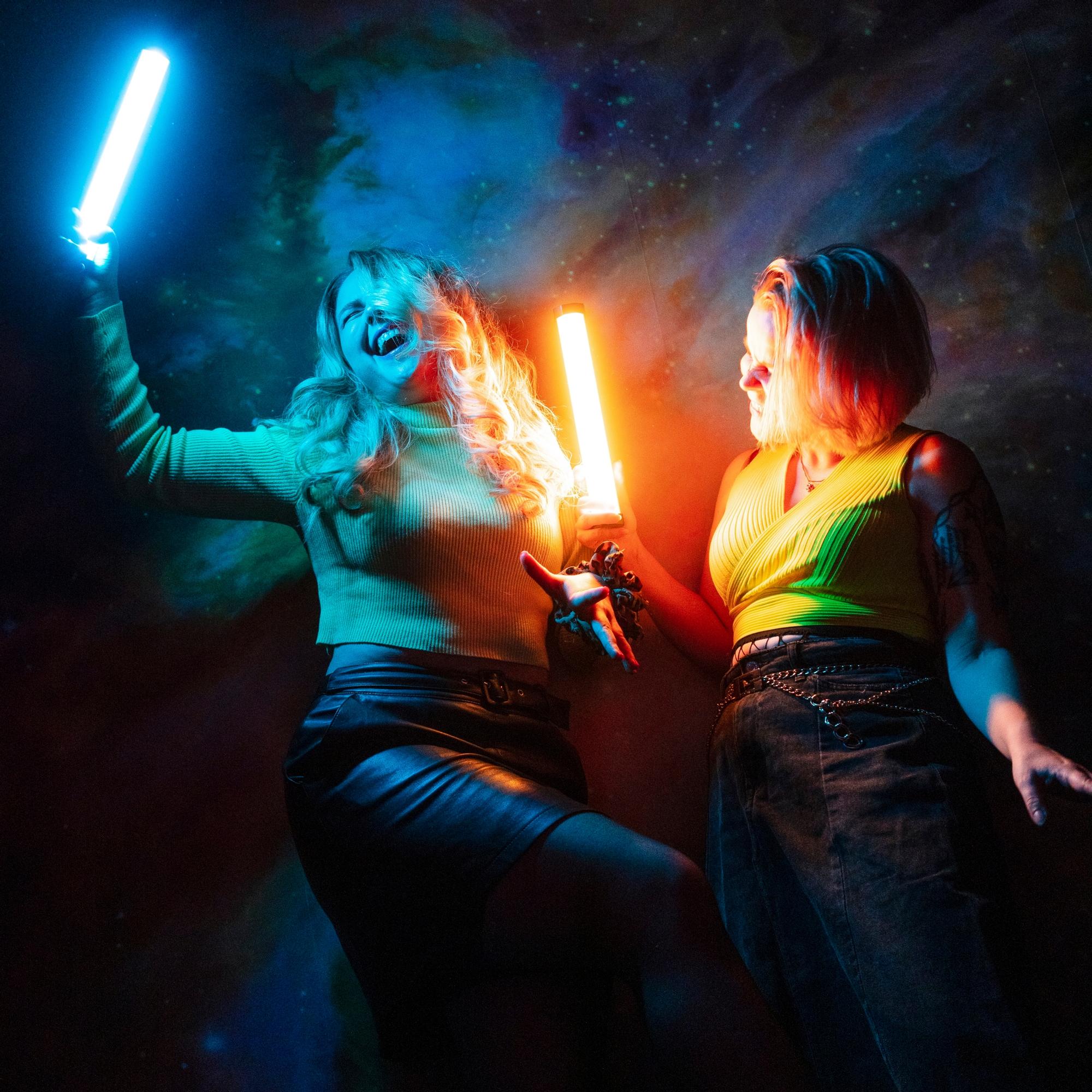 ”Kärkiryyppääjä” Katri Ylinen osasi peittää krapulan jäljet töissä – sitten hän perusti Laura Wathénin kanssa Darravapaa-yhteisön, jossa on hauskaa ilman viinaa