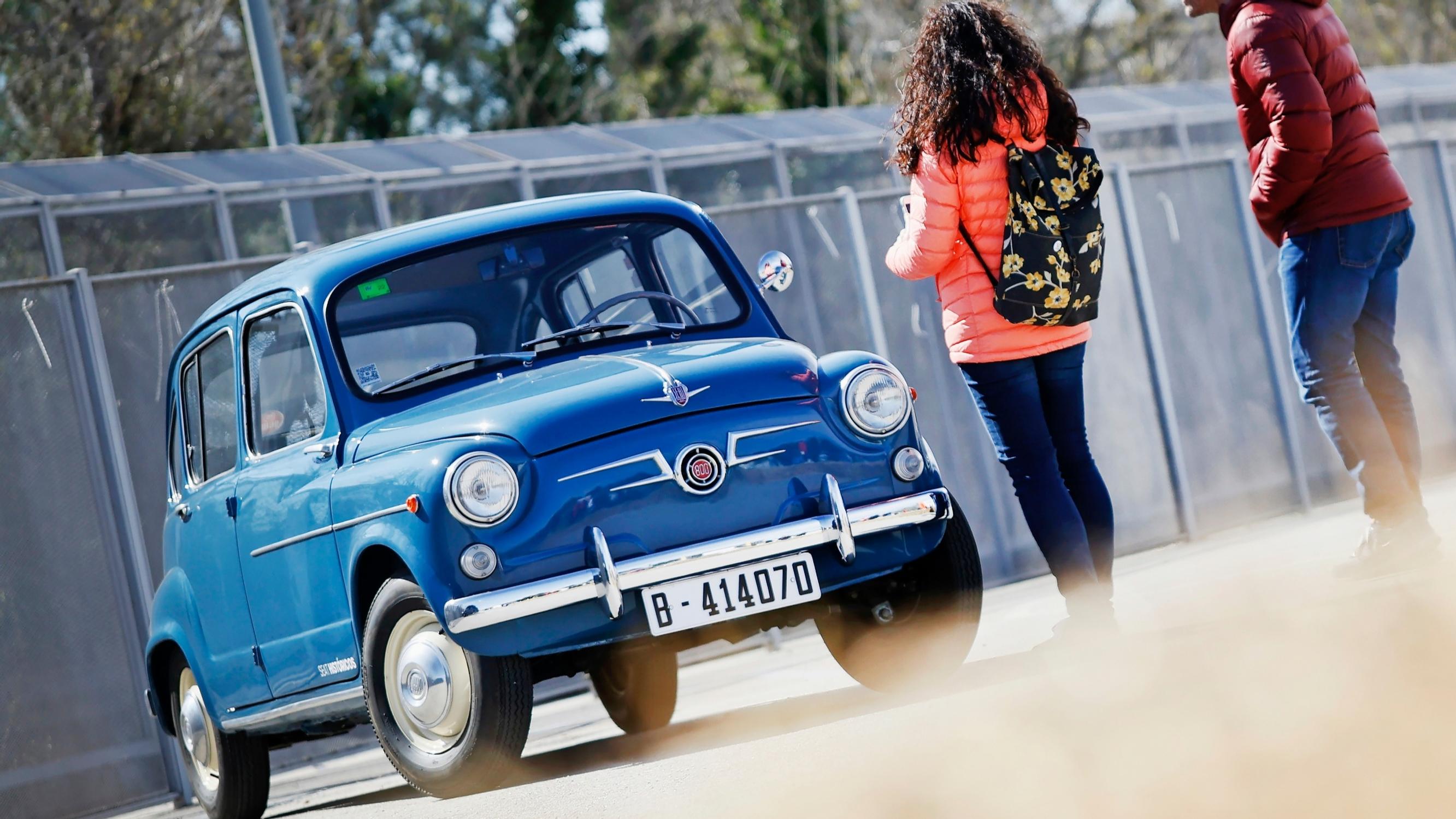 Seat 800 – Espanjassa jalostettiin 1960-luvulla Fiat 600:n pohjalta erikoinen ”limusiini” taksikäyttöön