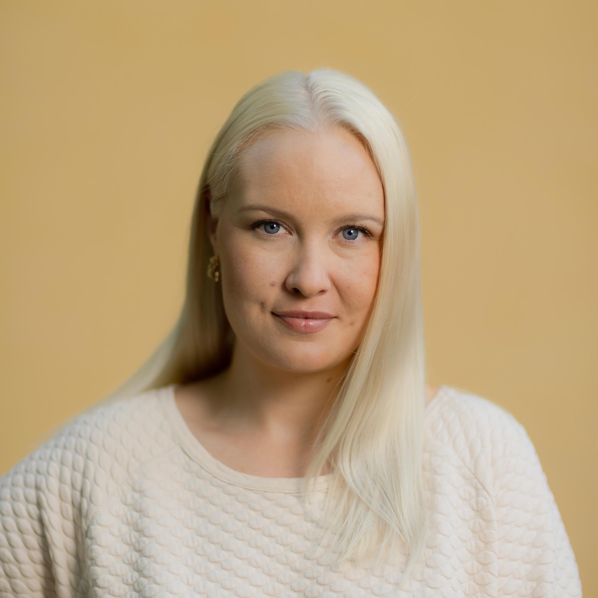 Eveliina Ojala isästään Matti Nykäsestä: ”Jos iskäni olisi elossa, olisiko hänestä isoisäksi tyttärelleni? No ei!”