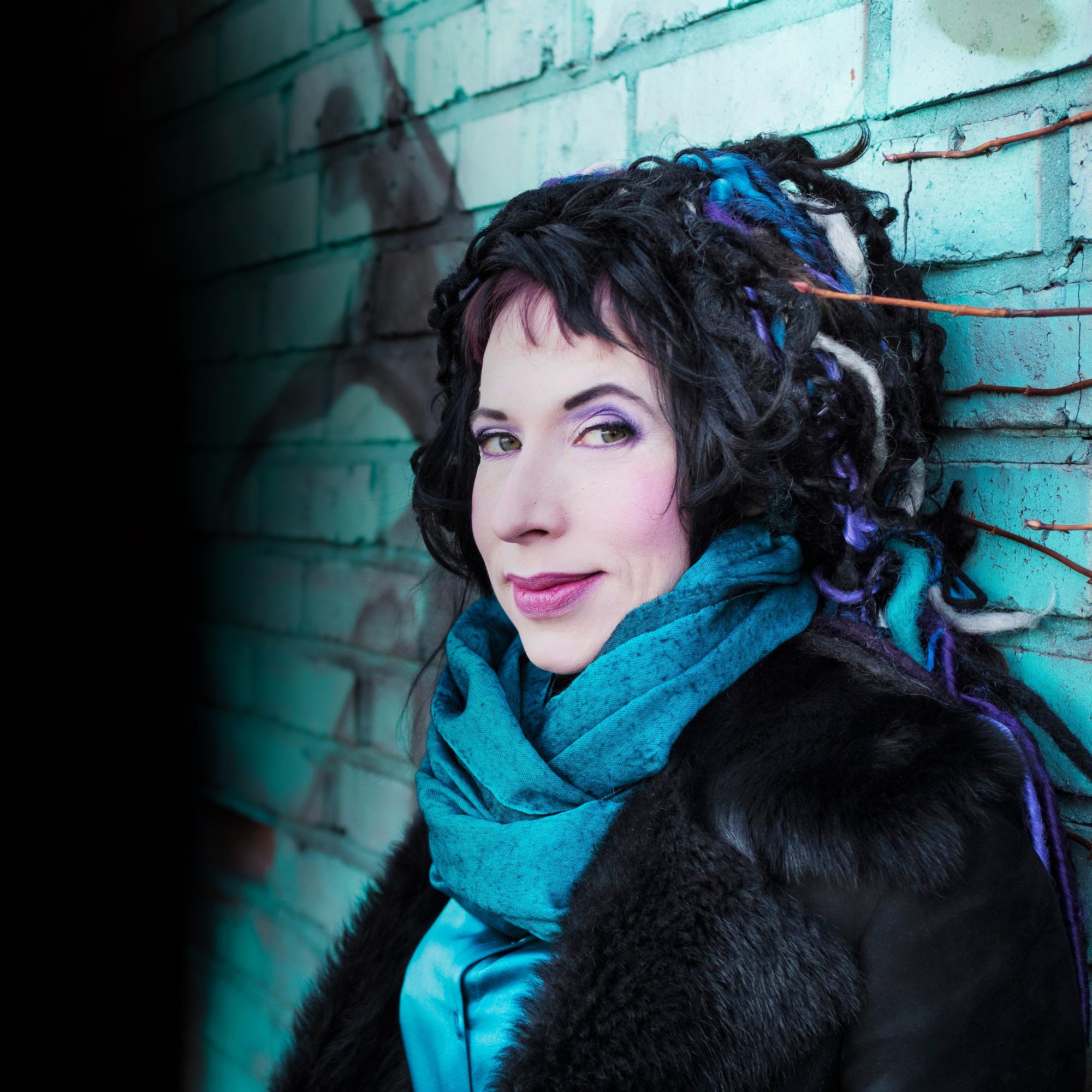 Kuka diktaattori mainitaan Sofi Oksasen esikoisromaanin nimessä? – Testaa tietosi