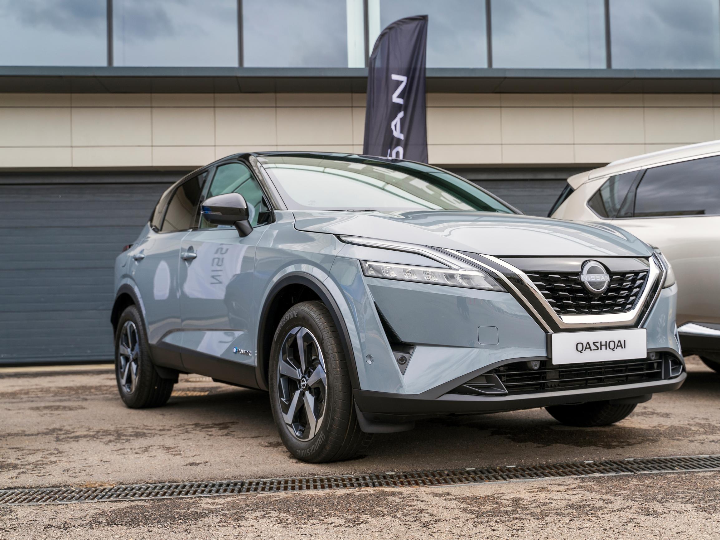Ensityypit: Nissan Qashqai e-Pover – Hybridi, joka muistuttaa ajotuntumaltaan sähköautoa