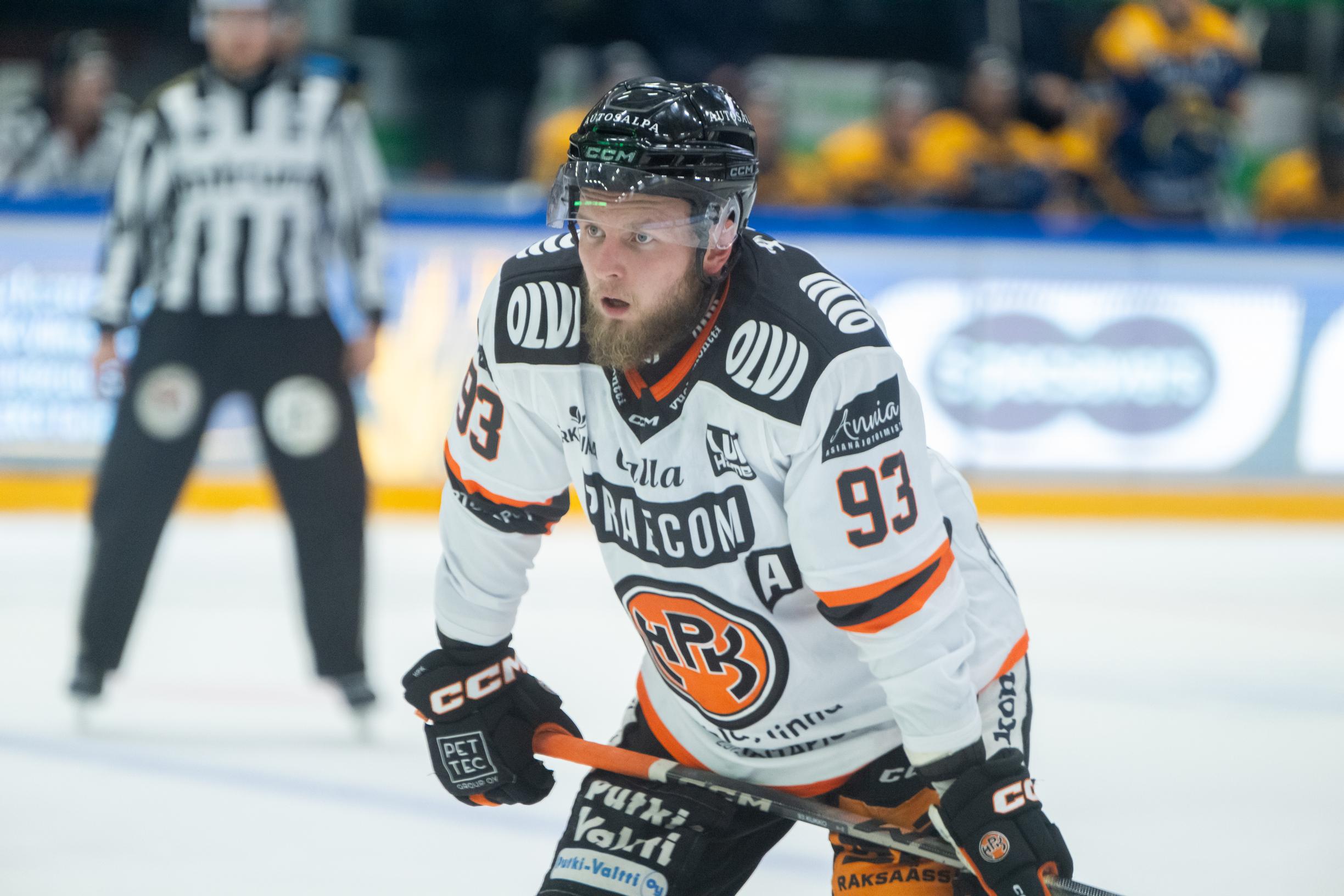 Tämä seura sabotoi itse itseään Liigasssa – kokeilu ei voi enää jatkua: "Samanlainen farssi kuin Patrik Laineen kohdalla aikoinaan!"