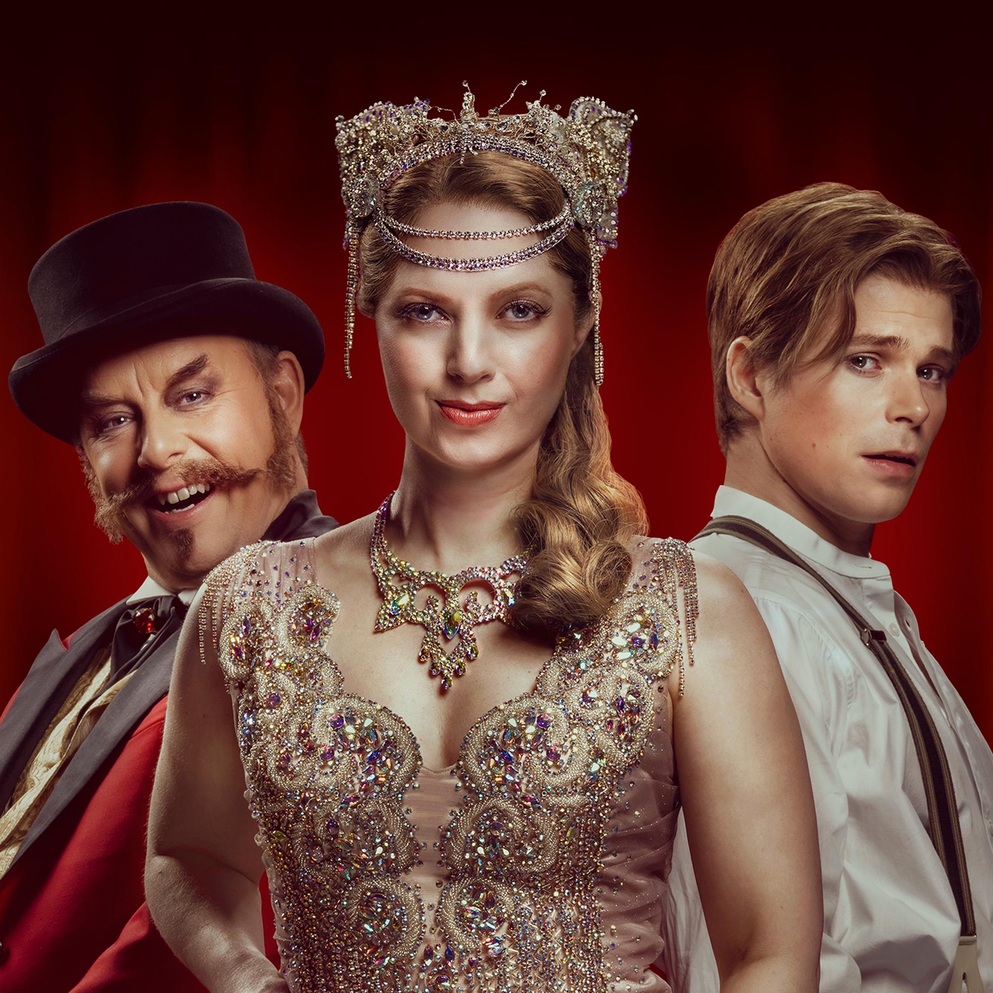 Moulin Rouge! – Helsingin kaupunginteatterin suurmusikaali pursuaa elämäniloa ja energiaa