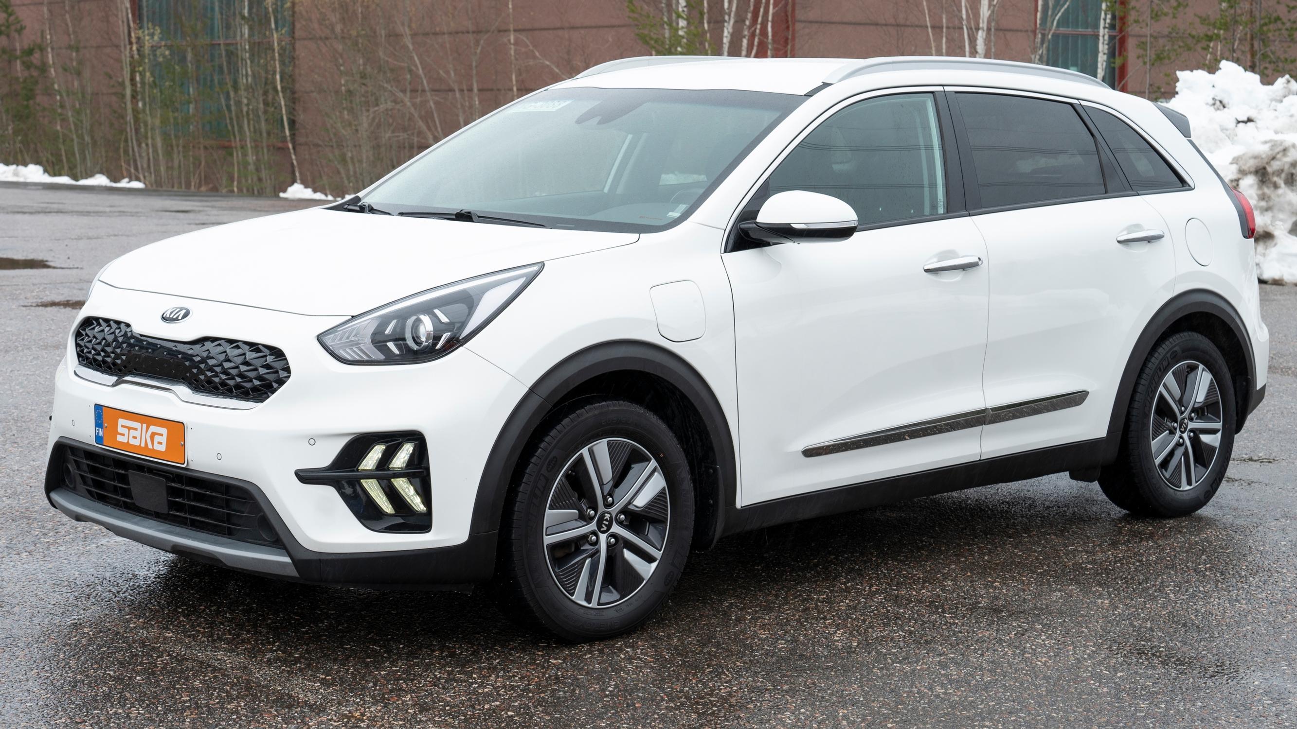 Kia Niro PHEV vm. 2021 – Muutaman vuoden ikäisen lataushybridin saa jo kohtuurahalla