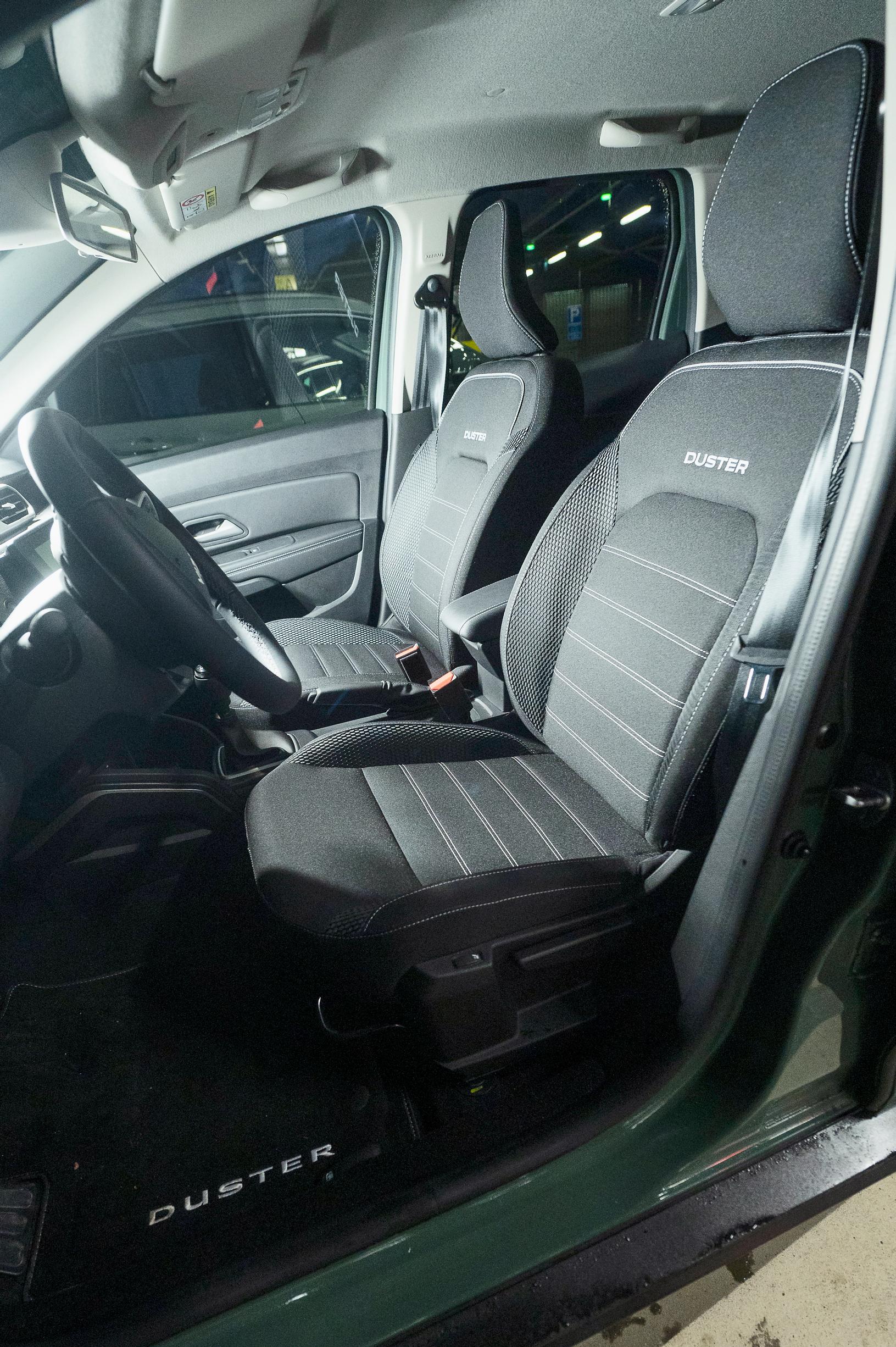 Dacia Duster etutilat