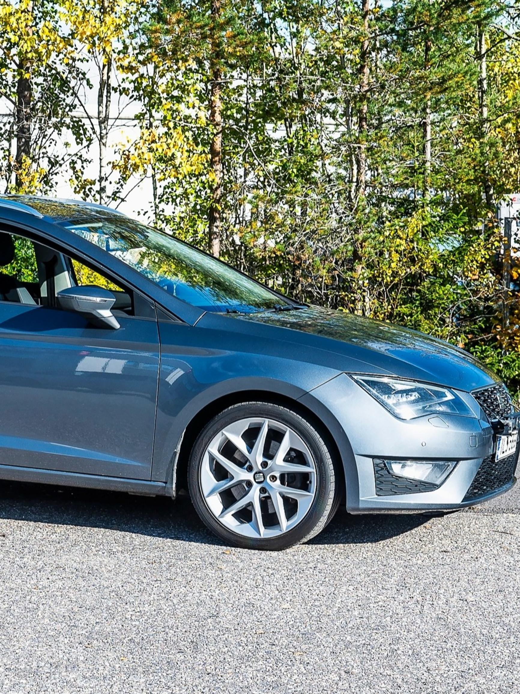 Seat Leon ST vm 2014 – Yhdeksän tonnia käteistä tiskiin ja baanalle – TDI-Seat on halpa ja kulkee vähällä 