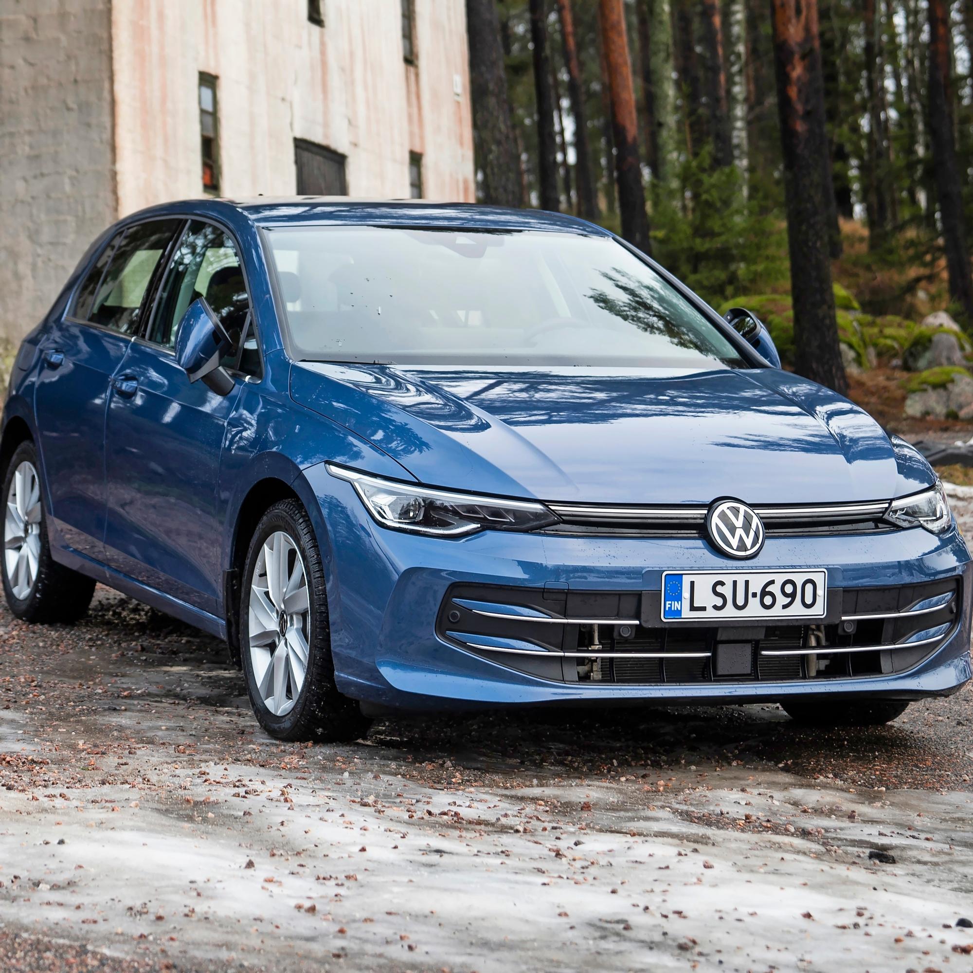 Volkswagen Golf Style Business eHybrid DSG – Ladattava Golf kulkee komeasti – yli 100 kilometriä pelkällä sähköllä