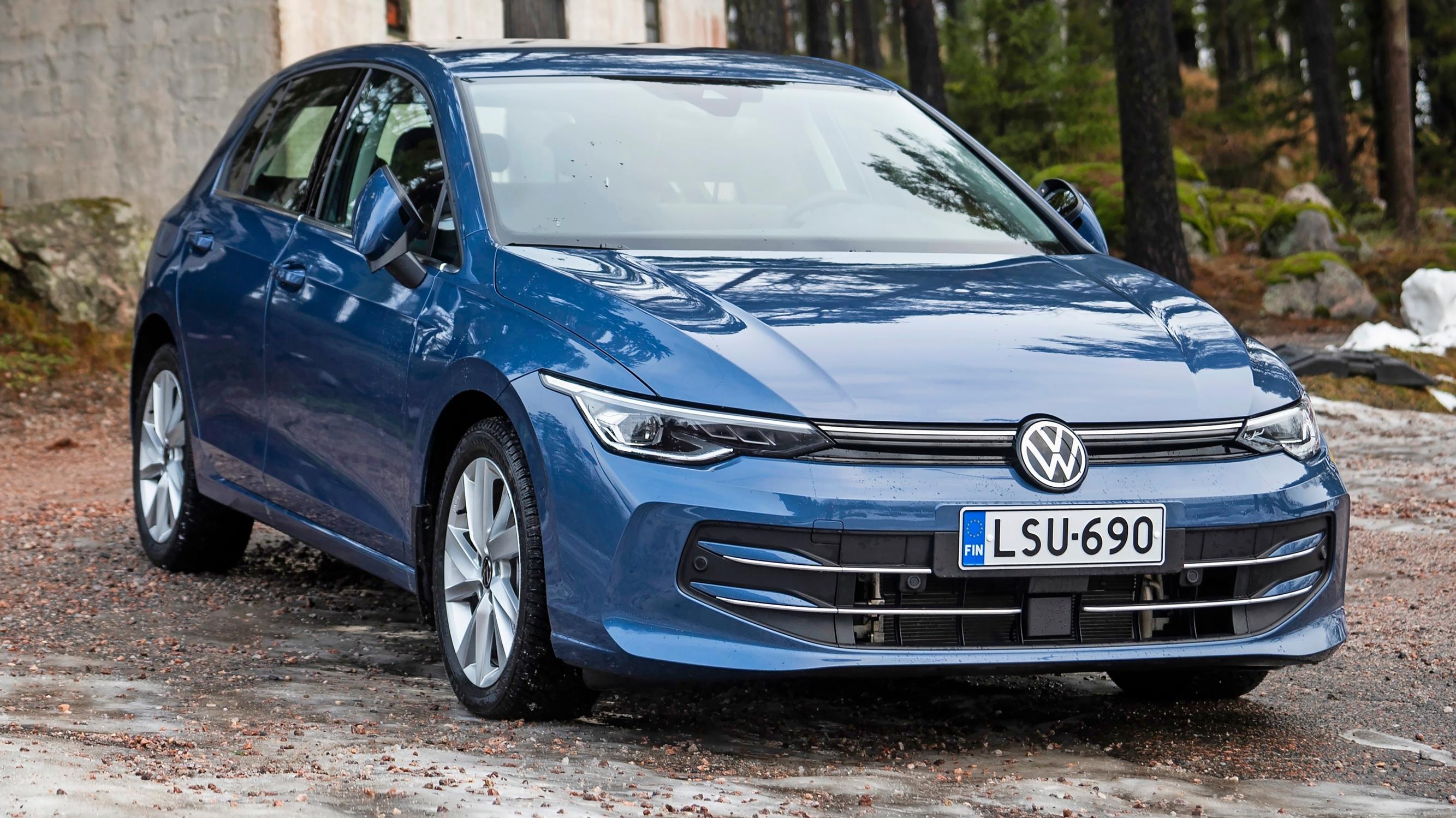 Volkswagen Golf Style Business eHybrid DSG – Ladattava Golf kulkee komeasti – yli 100 kilometriä pelkällä sähköllä