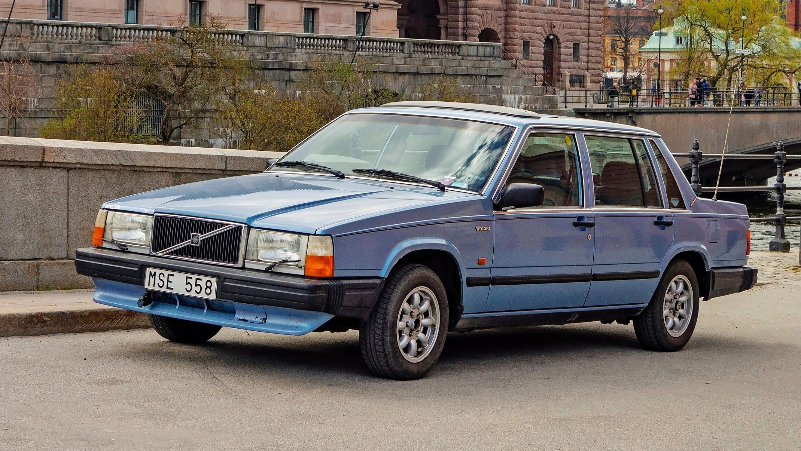 Volvo ja Saab – Veljekset kuin ilvekset – Muistatko vielä nämä 10 klassikkoautoa?