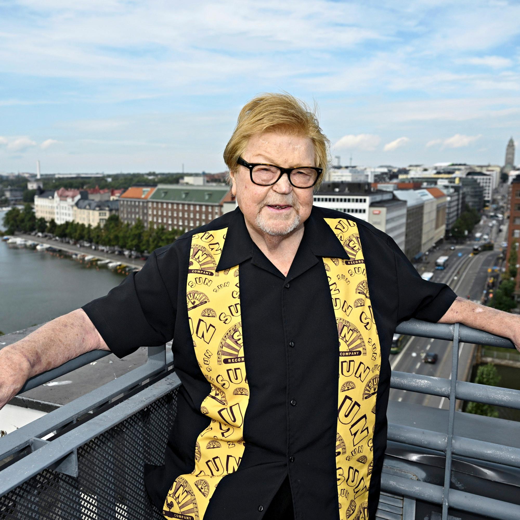 Suomalaisen musiikin vierivä kivi ja kummisetä Jussi Raittinen on kuollut