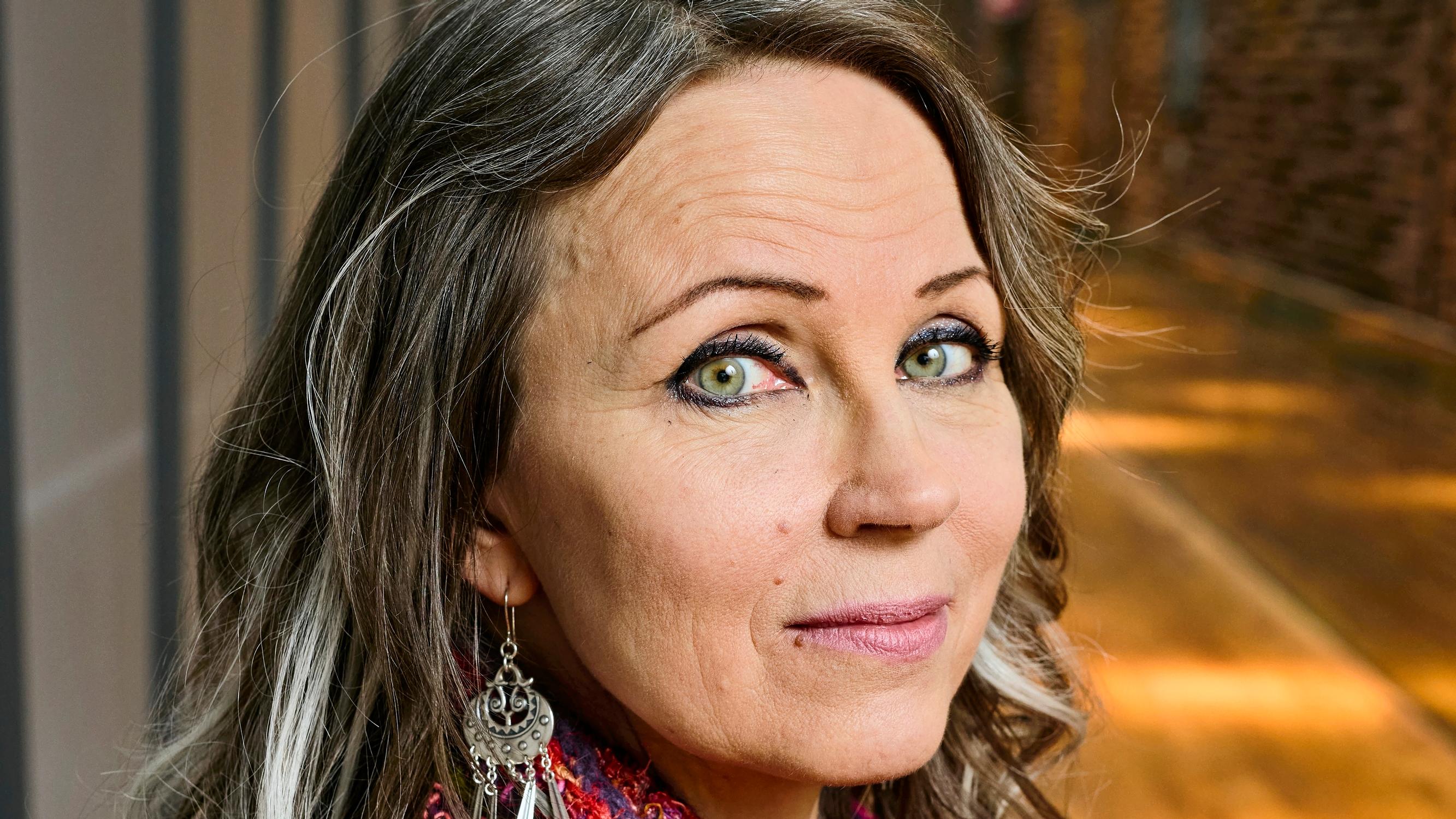 Katariina Sourista on mahtavaa, kun estrogeeni vähenee: ”Vaihdevuosien jälkeen nainen on kova luu”