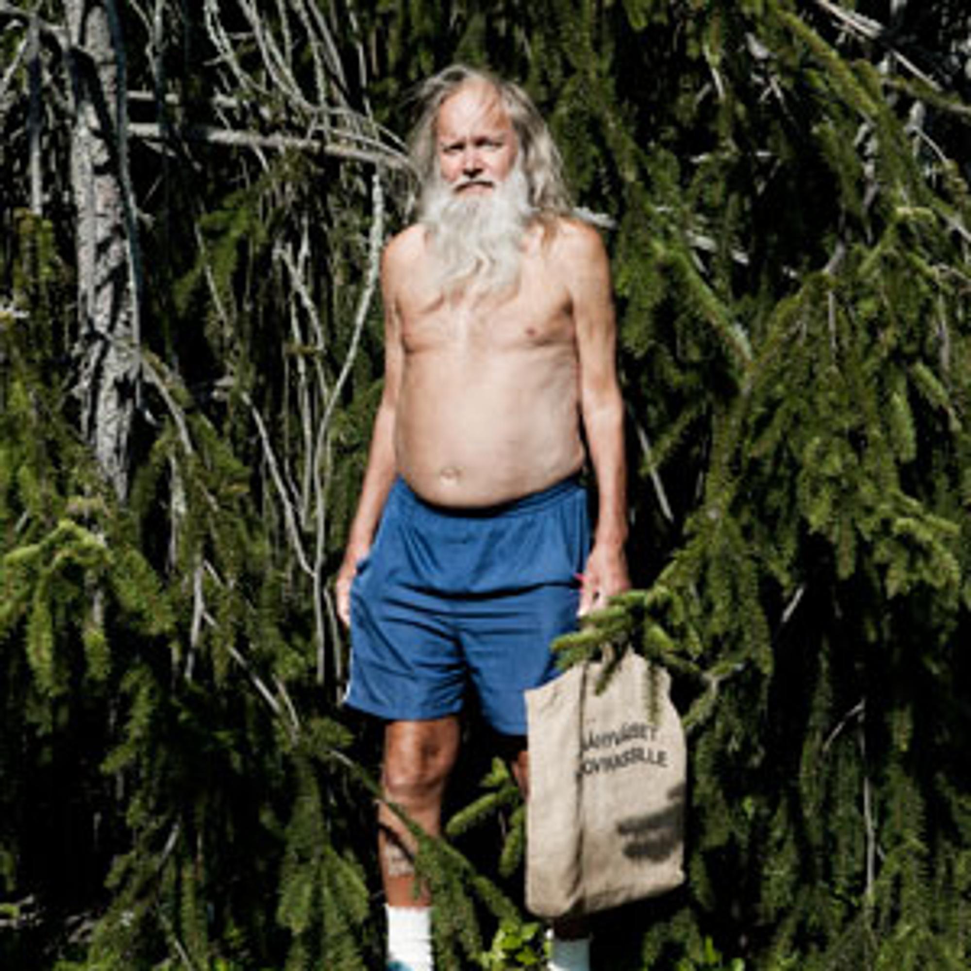 Riisuttu mies | Olavi Poikela