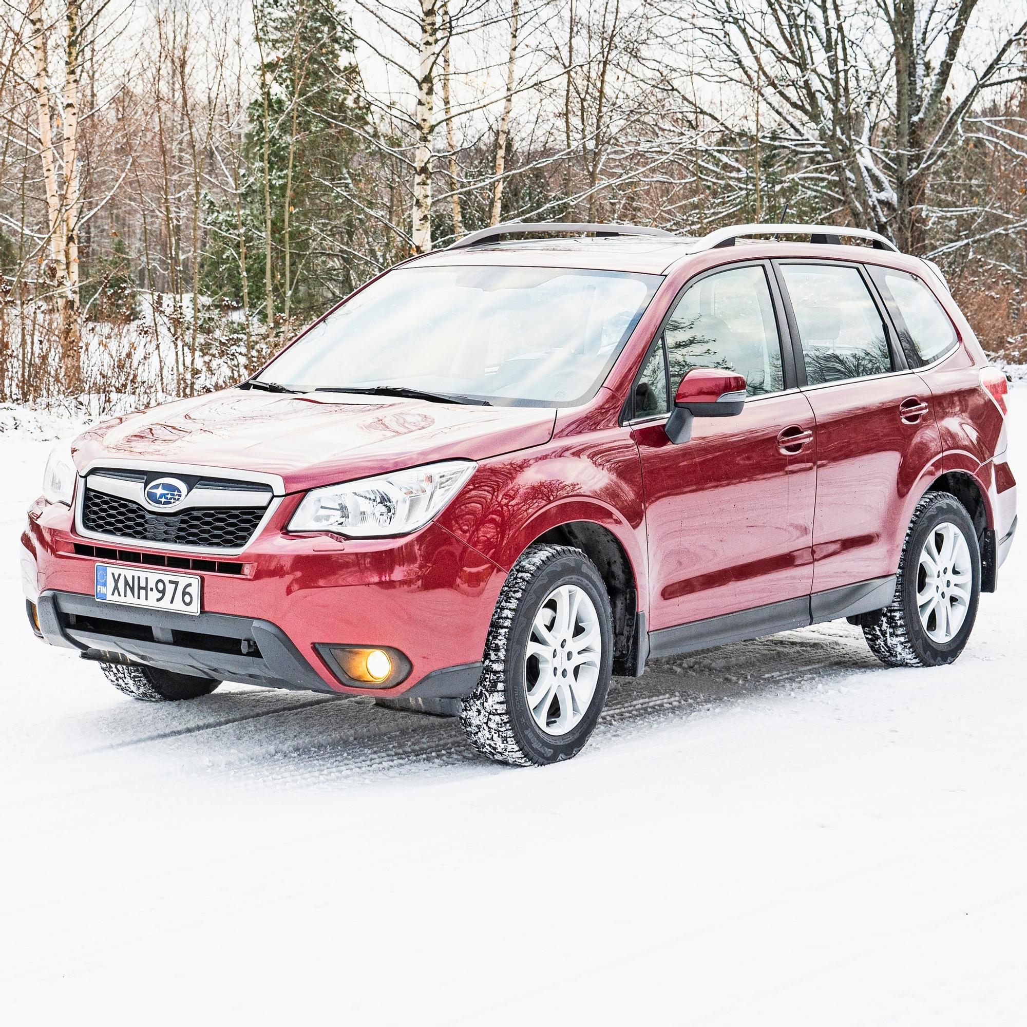 Subaru Forester vm. 2015 – Mitä huonompi tie ja keli, sitä paremmin tämä nelivetoinen bokseri suorittaa