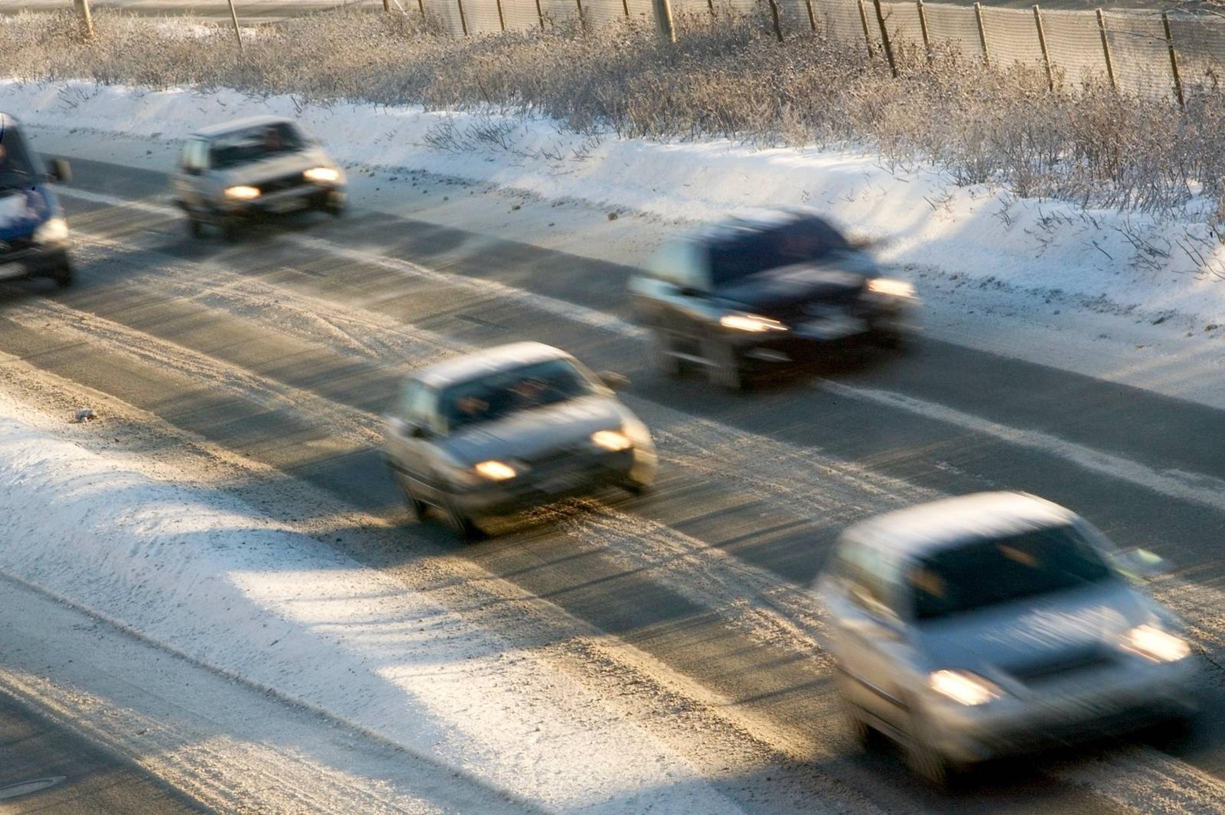 Liikennealan järjestöt: Talvi yllätti autoilijat – ja teiden ylläpitäjät?