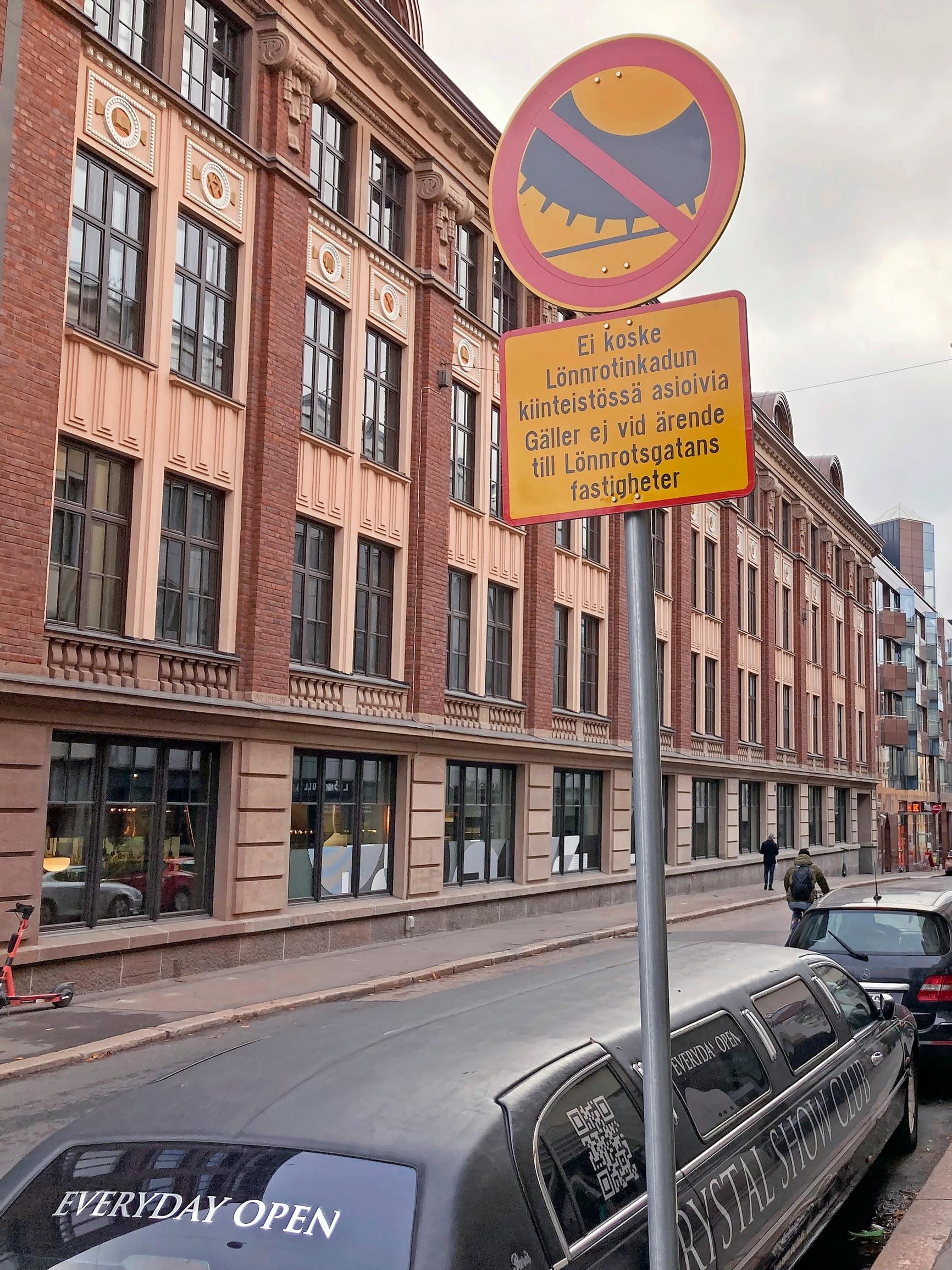 Helsingin nastarengaskiellon valvonta on haastavaa – Näyttääkö siltä, että Helsingissä olisi alettu käyttämään enemmän kitkarenkaita?