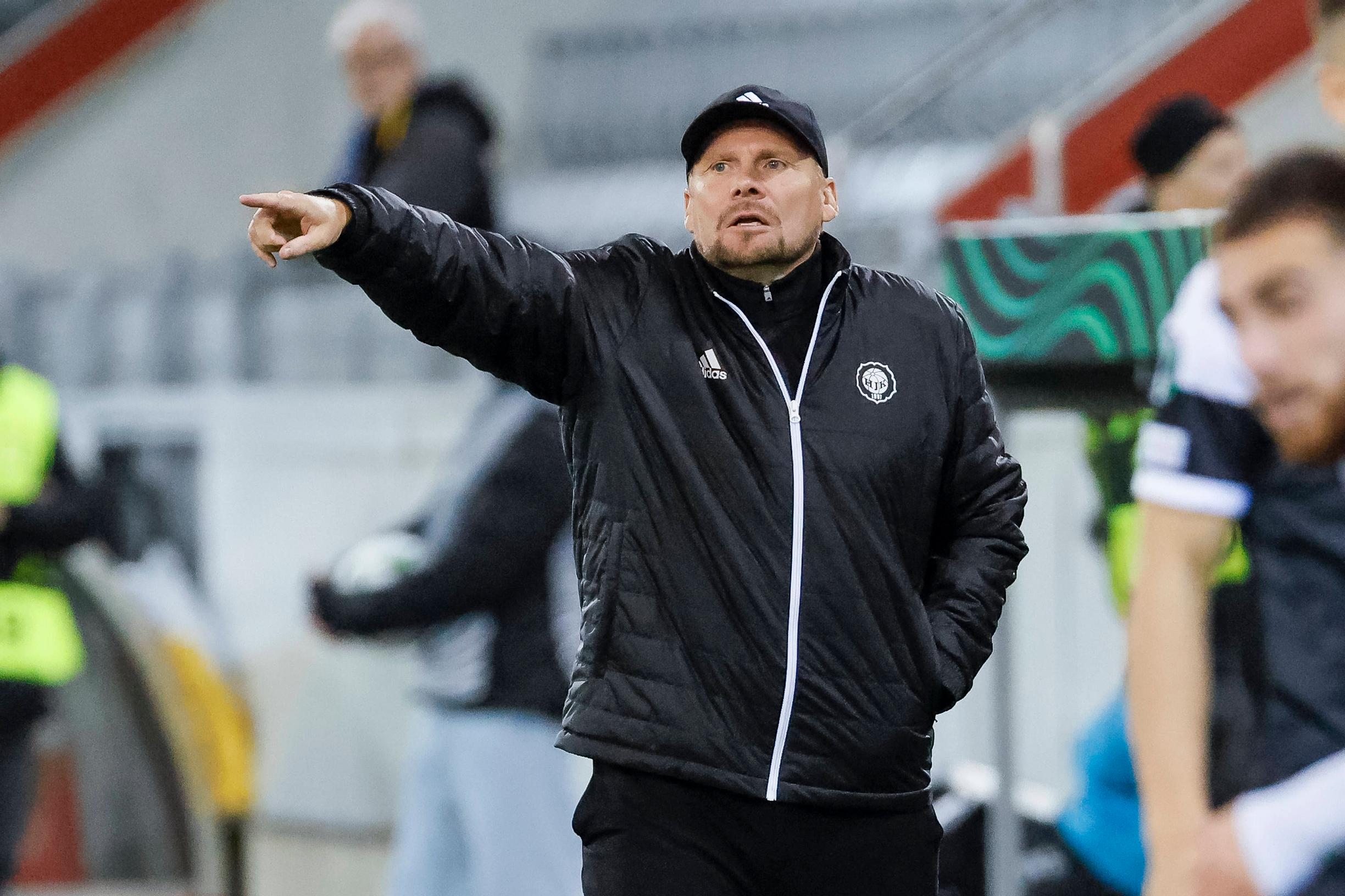 HJK-päävalmentaja Toni Korkeakunnas avaa valmentajuuttaan – “Minulla ei ole tarvetta briljeerata sisältöosaamisellani” 